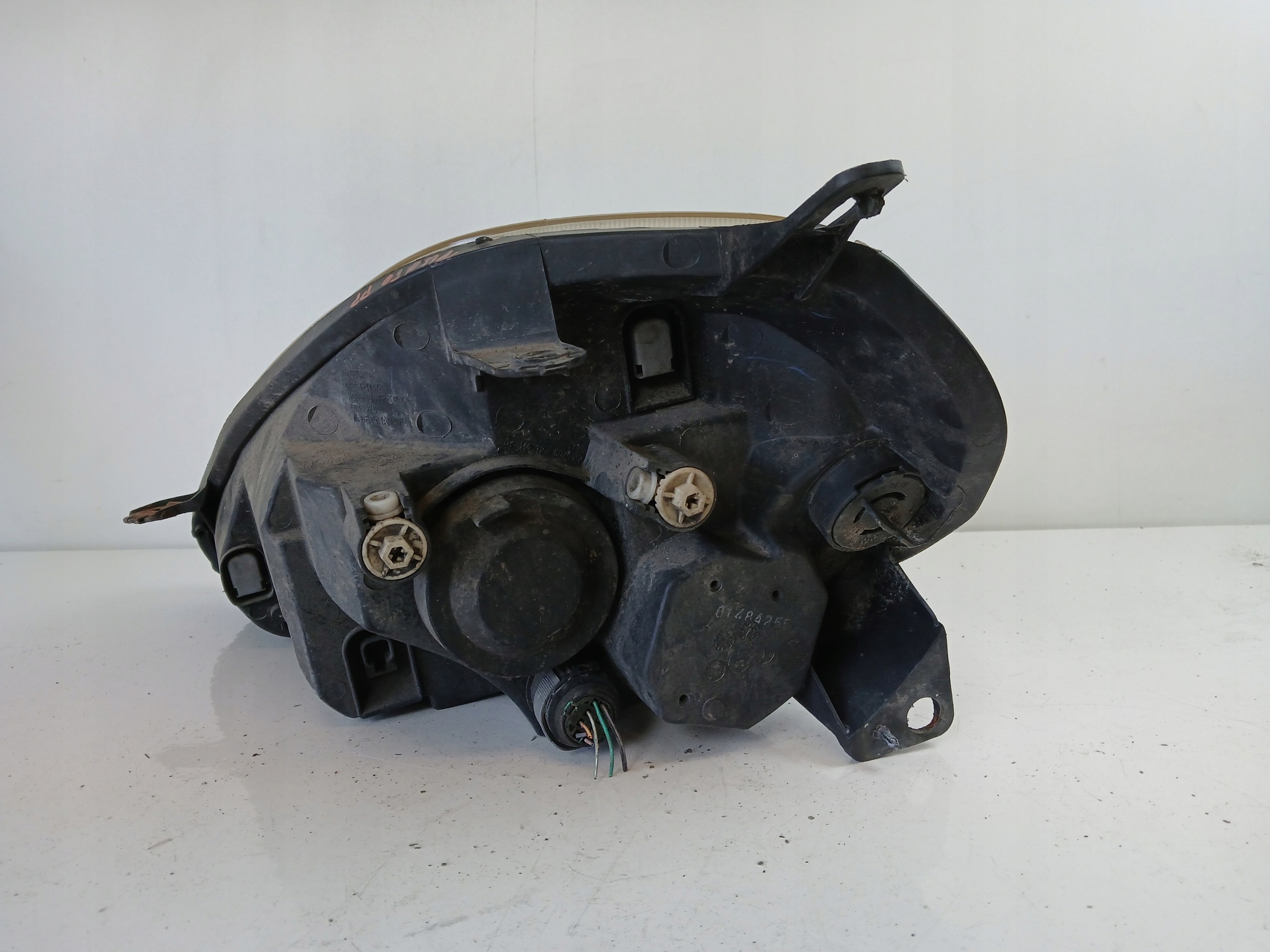 FIAT GRANDE PUNTO light right front CIEMNA