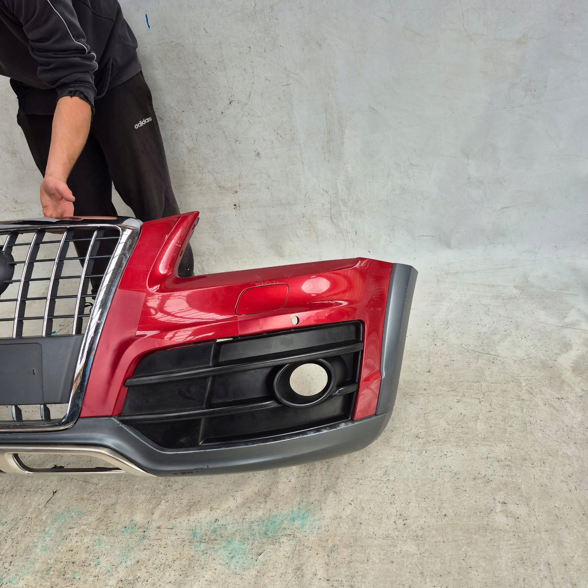AUDI Q5 8R 8R0 OFFROAD 08- bumper front front SPR PDC 8R0807437H