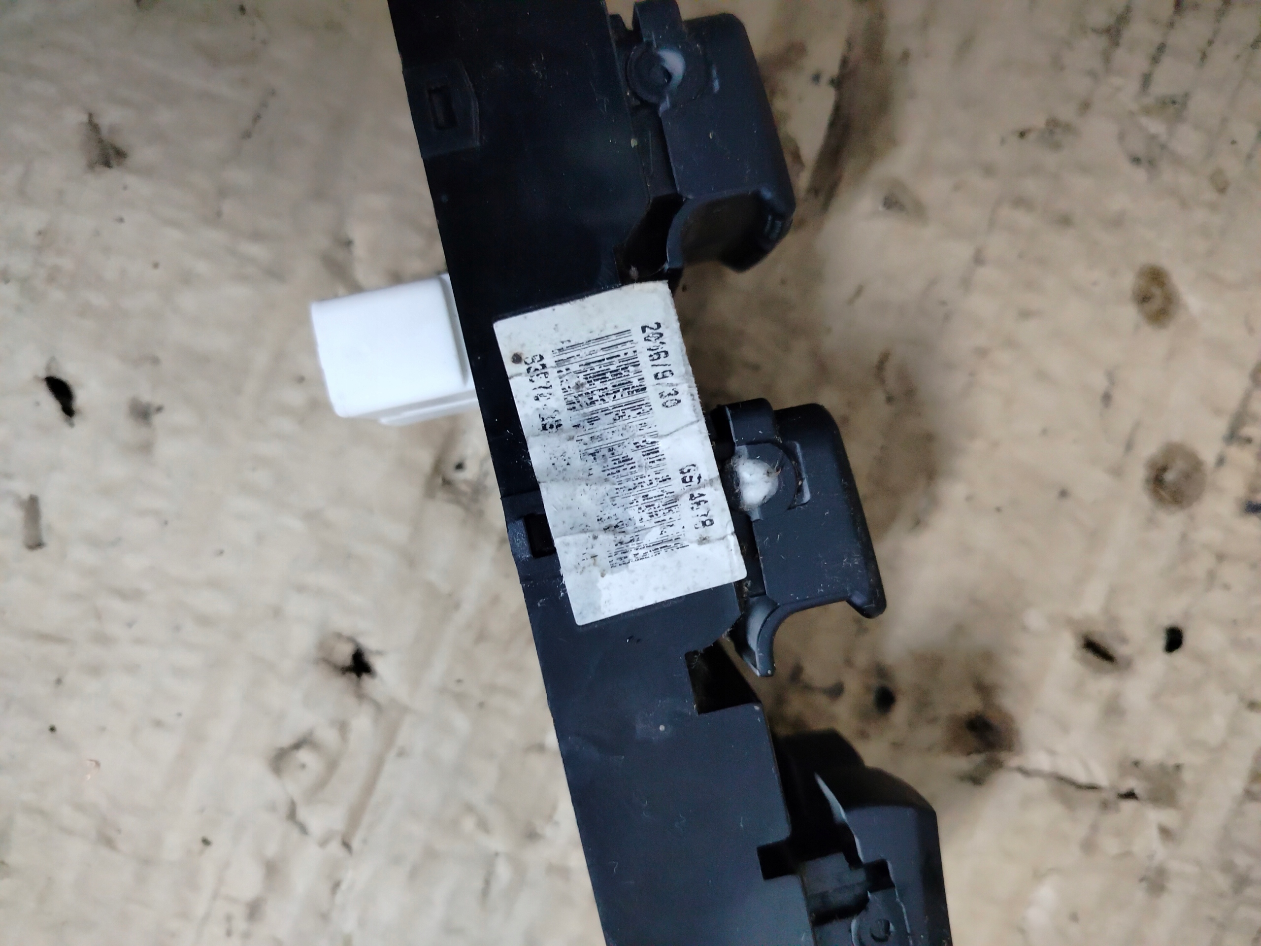 PANEL window control switch of mirrors 93570-2B000S4 Hyundai SANTA-FE II