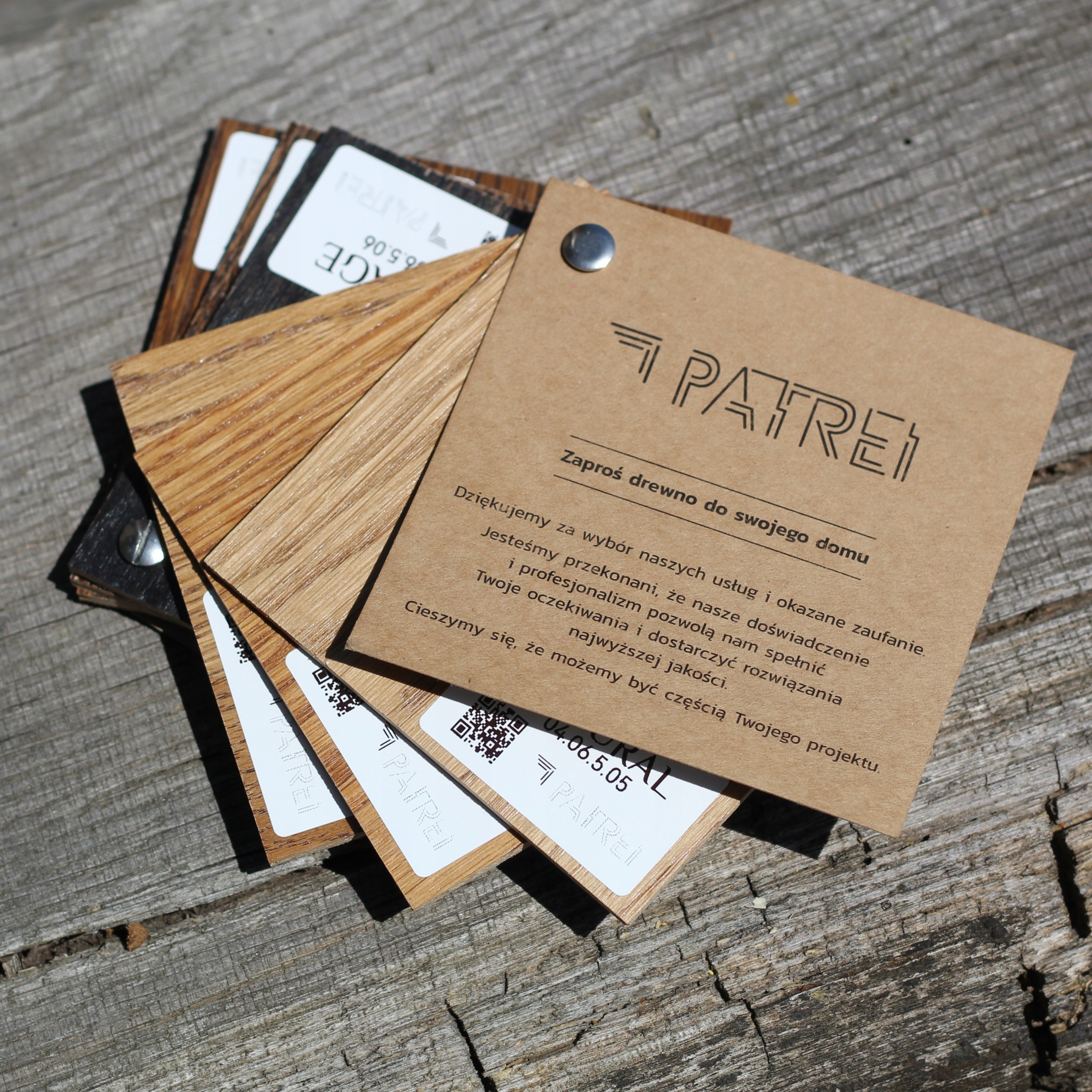 Próbnik kolorów drewna