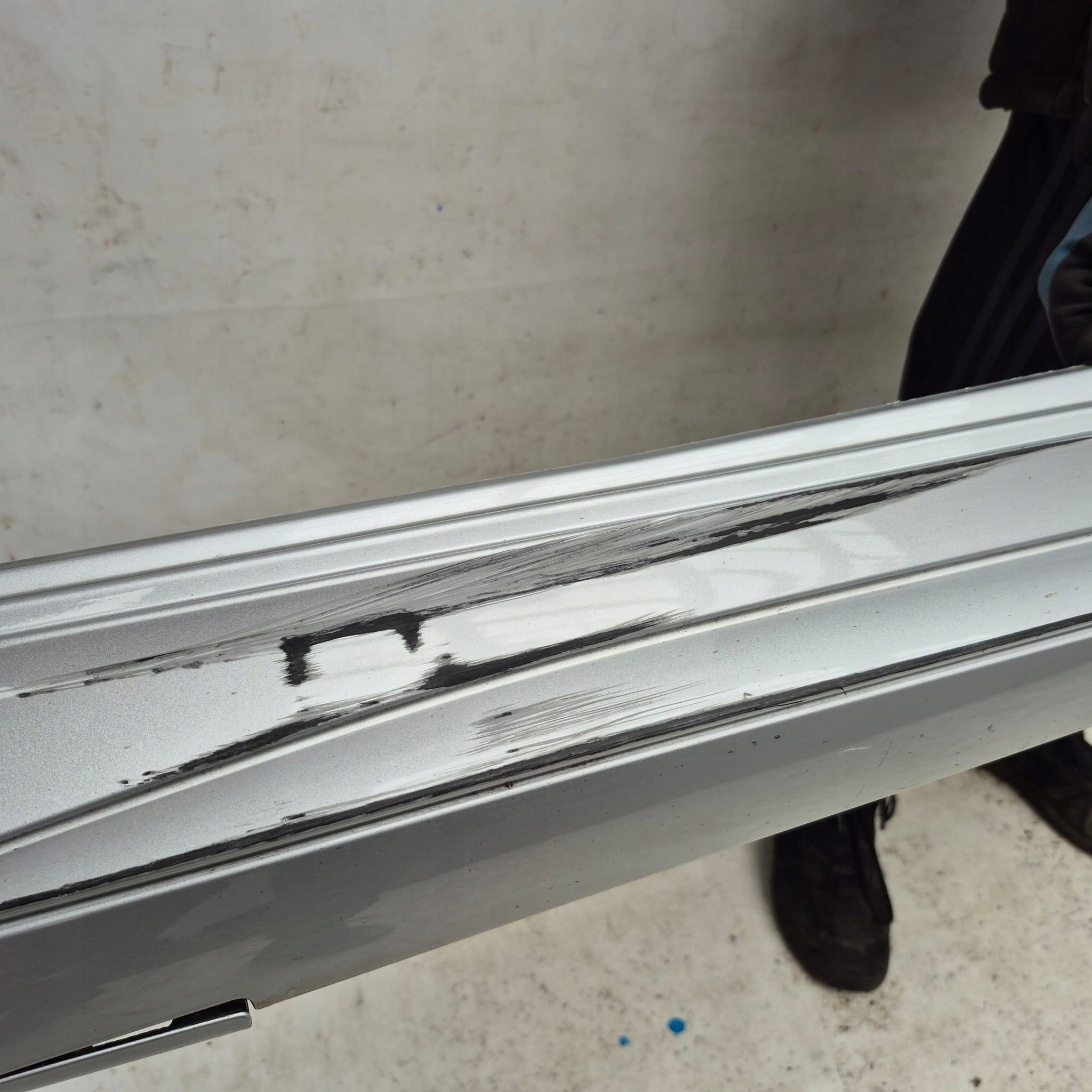 MERCEDES C-KLASA W205 AMG 14-21 moulding threshold right