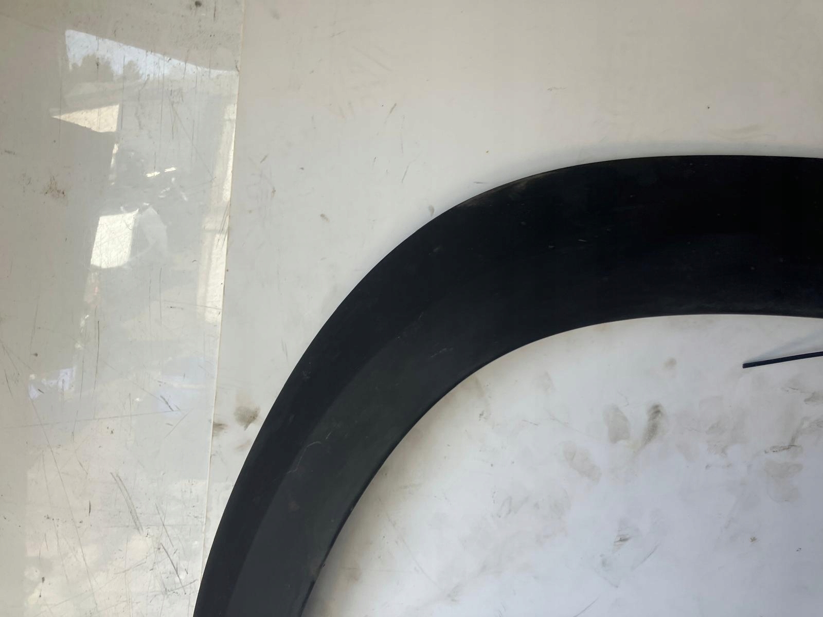 lišta blatníku levý předek DACIA SPRING 638139334R