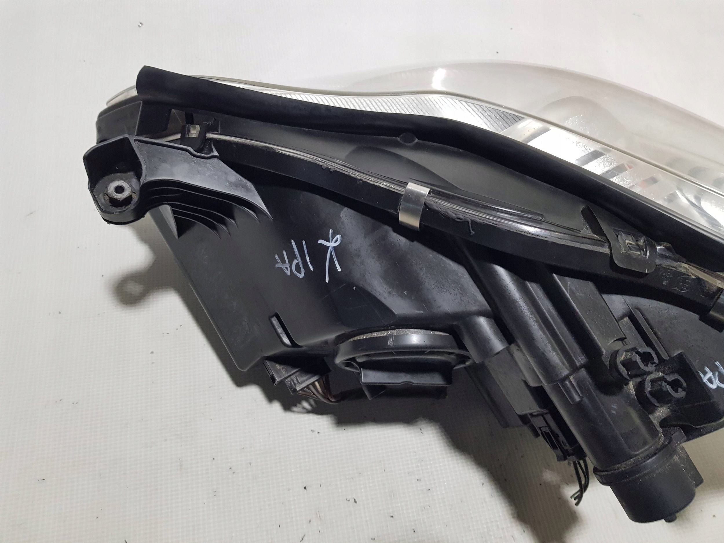light XENON front right Mercedes CLS W219 UK ANGLIK