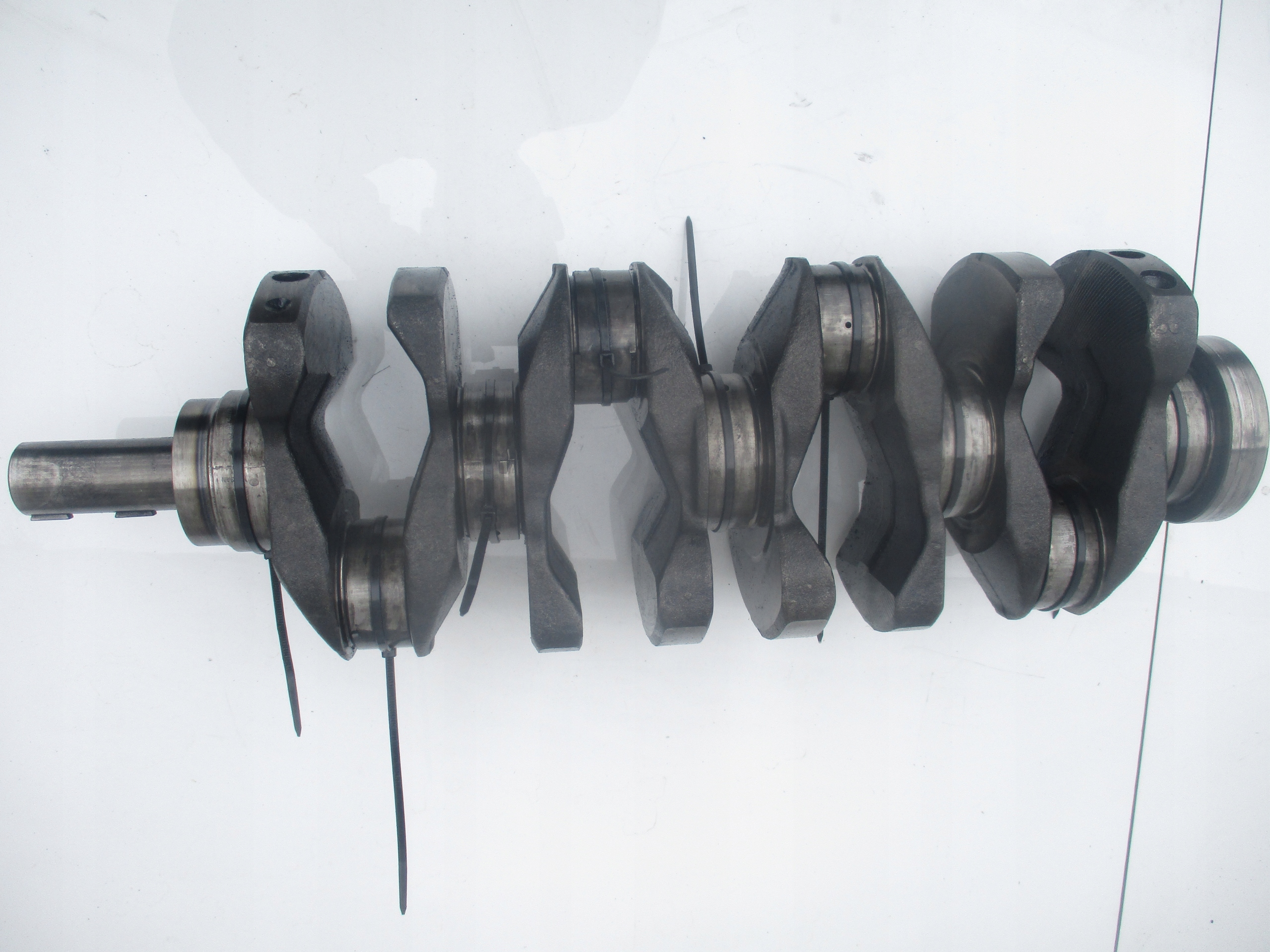 WAŁ KORBOWY PANEWKI NISSAN NAVARA D40 PATHFINDER R51 2.5 DCI