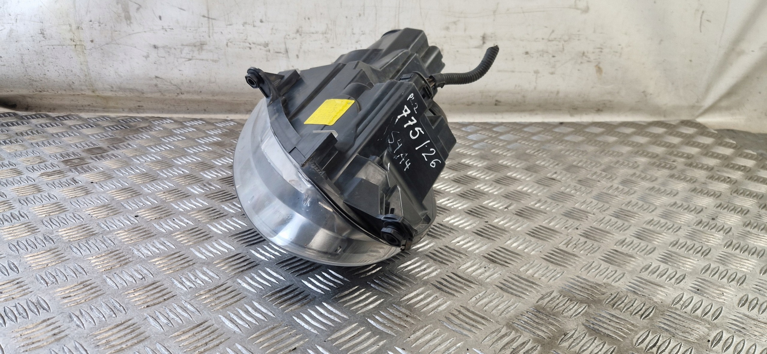 light left front VW GOLF V 2003r 0301212201