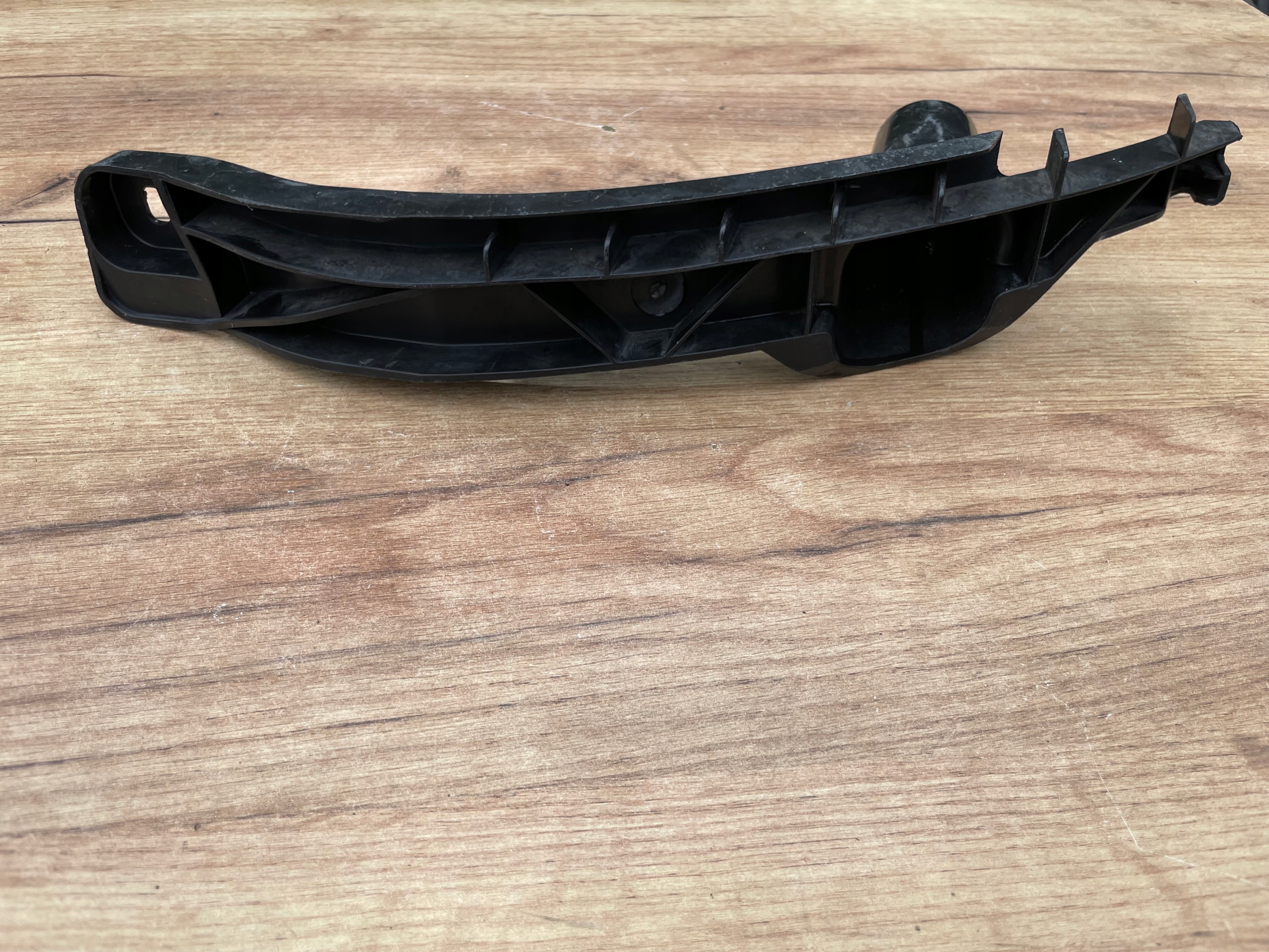 GOLF V JETTA bumper bracket left front 1K0807889B