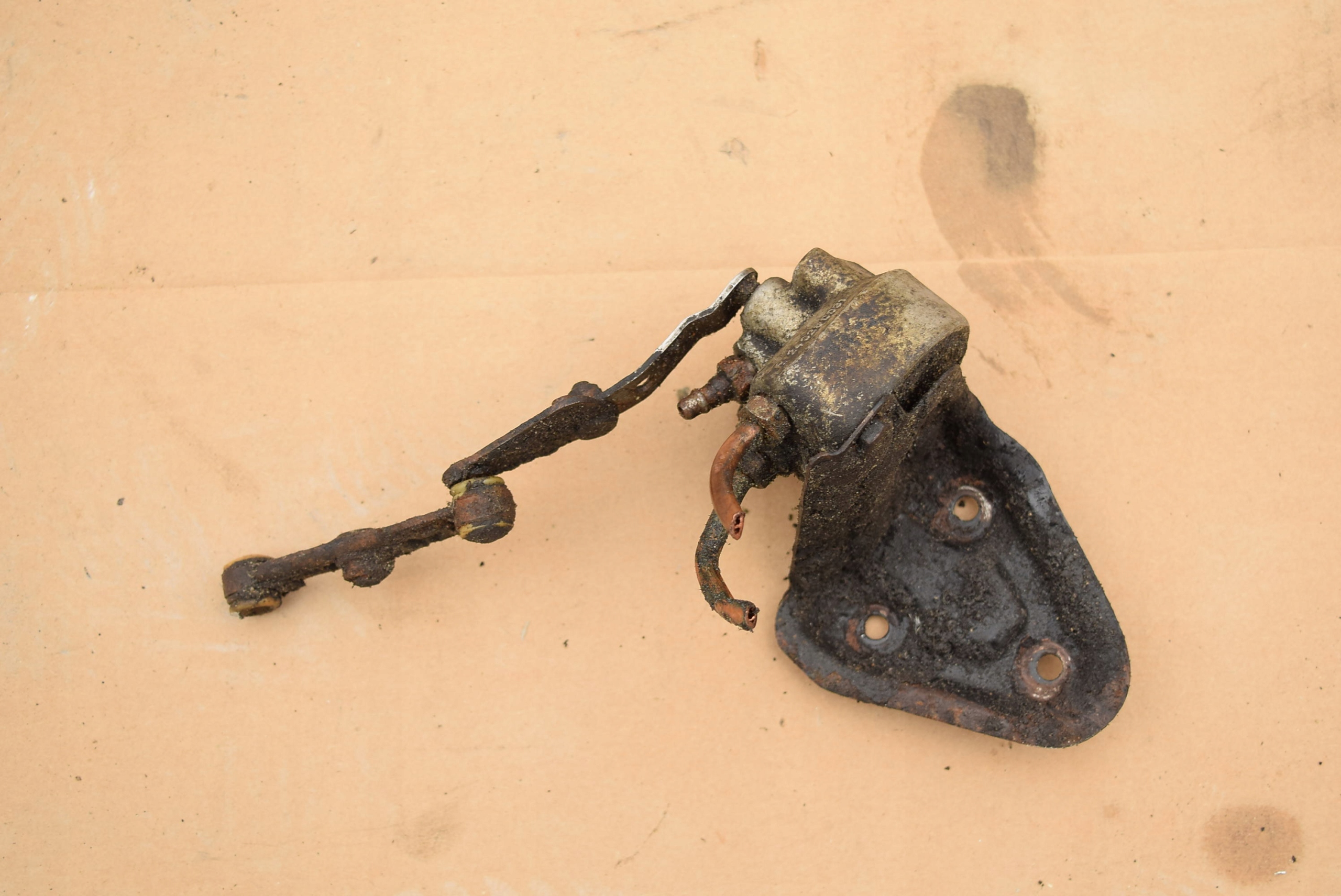 MERCEDES W210 ZAWÓR REGULATOR ZAWIESZENIA NIVO ADS 1243280031