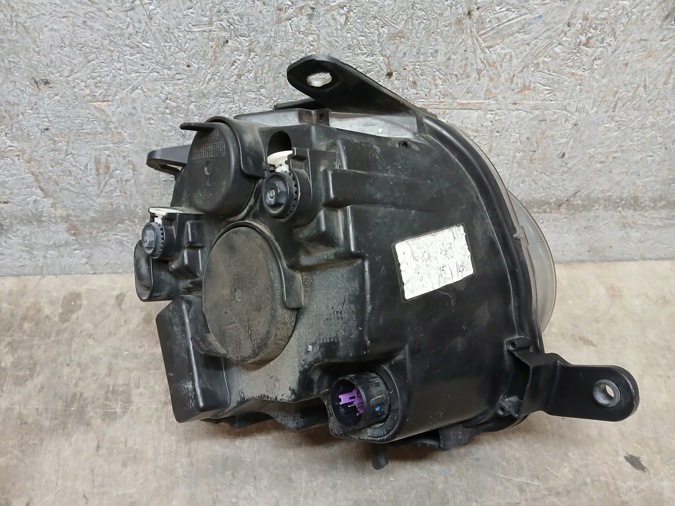 light front left FIAT 500