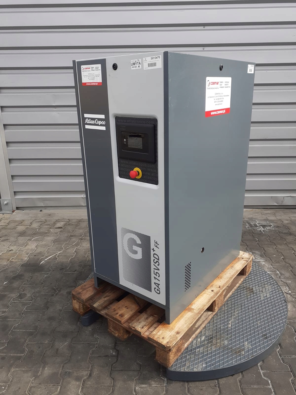 Sprężarka śrubowa ATLAS COPCO GA15 VSDFF PLUS 15kw 2.5m³ S013470 Marka Atlas Copco