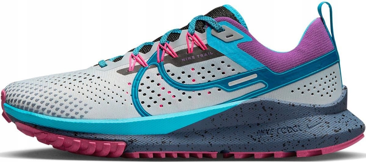 BUTY NIKE WMNS PEGASUS TRAIL 4 SE FB7806-001 DAMSKIE Rozmiar 42