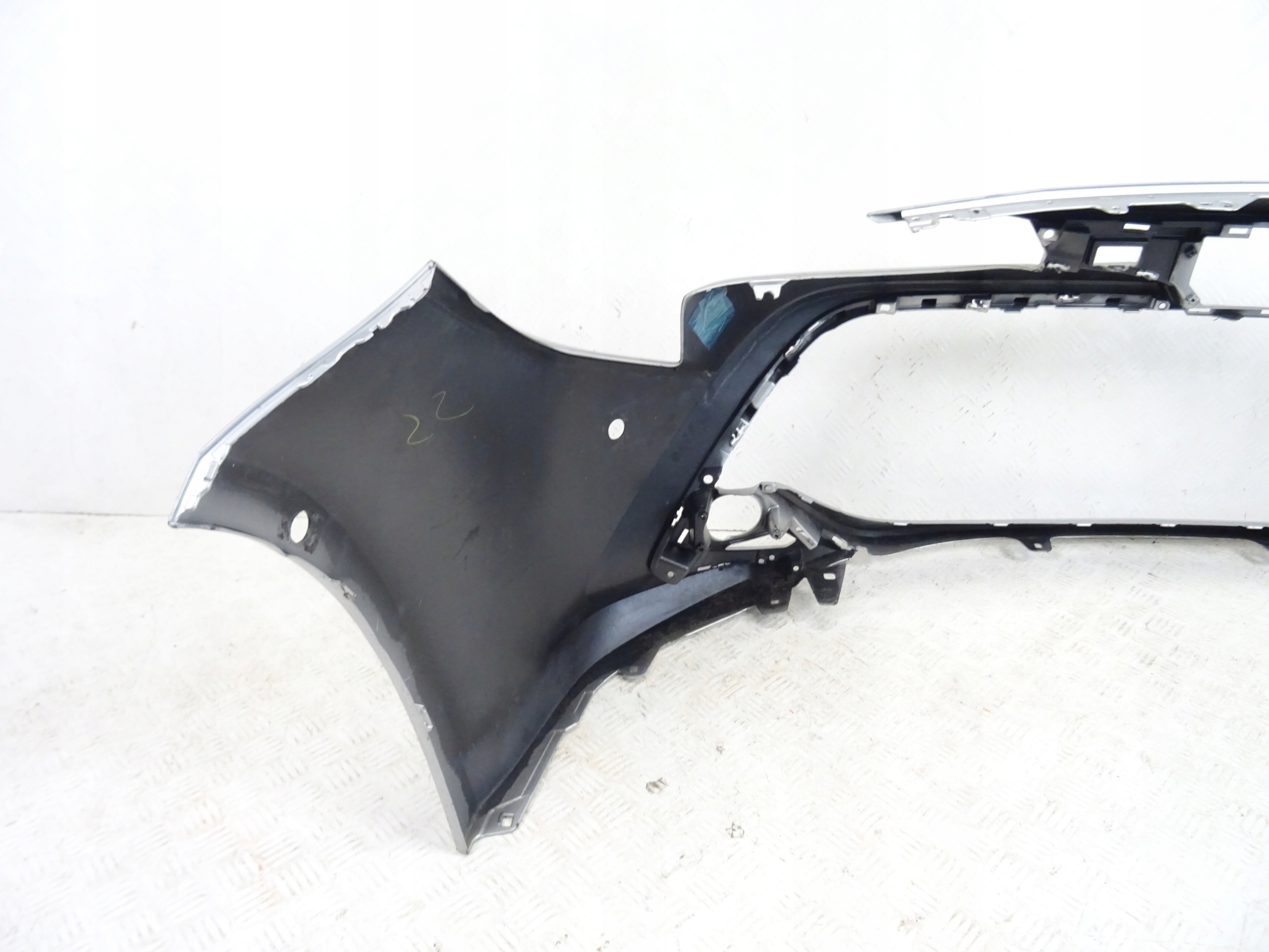 TOYOTA COROLLA E21 KOMBI bumper front front