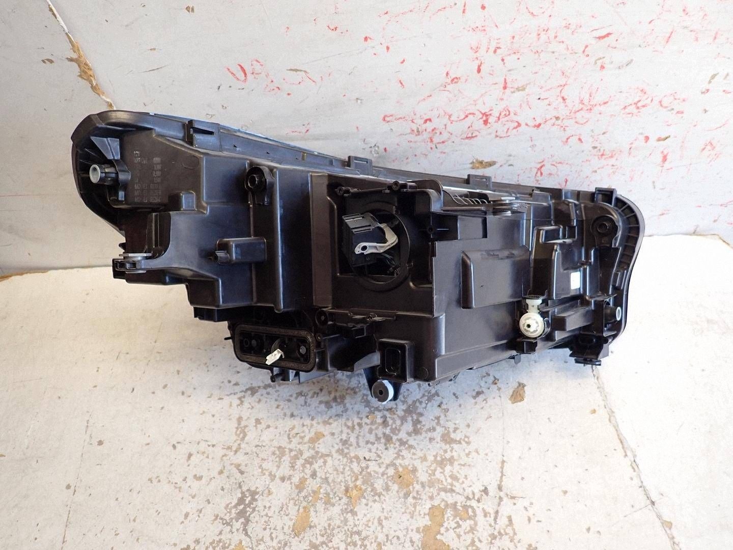 light front front left BMW X1 U11 2022- FULL LED 5A9A235