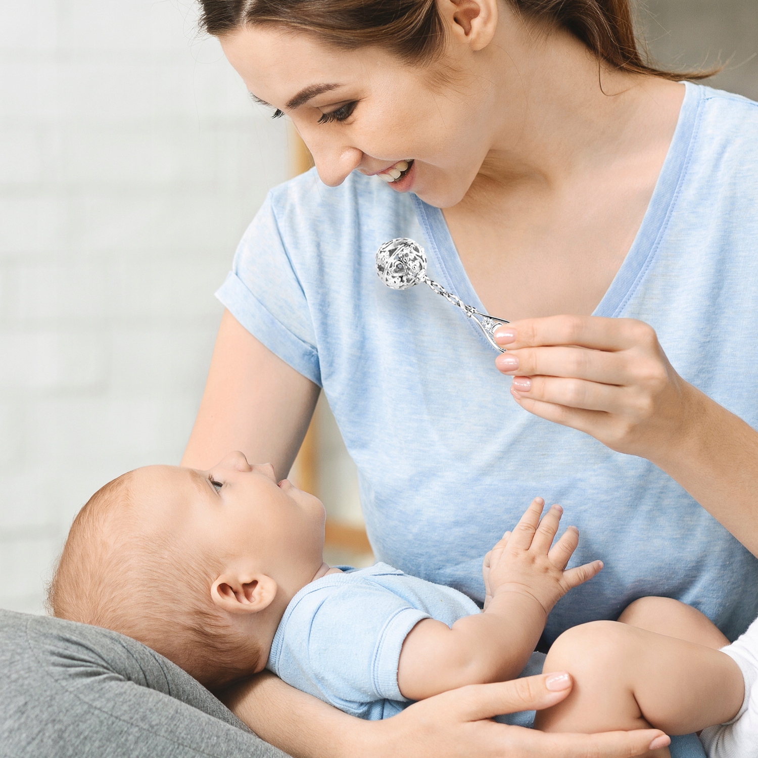 SREBRNA Grzechotka PREZENT NA CHRZEST GRAWER Marka inna marka