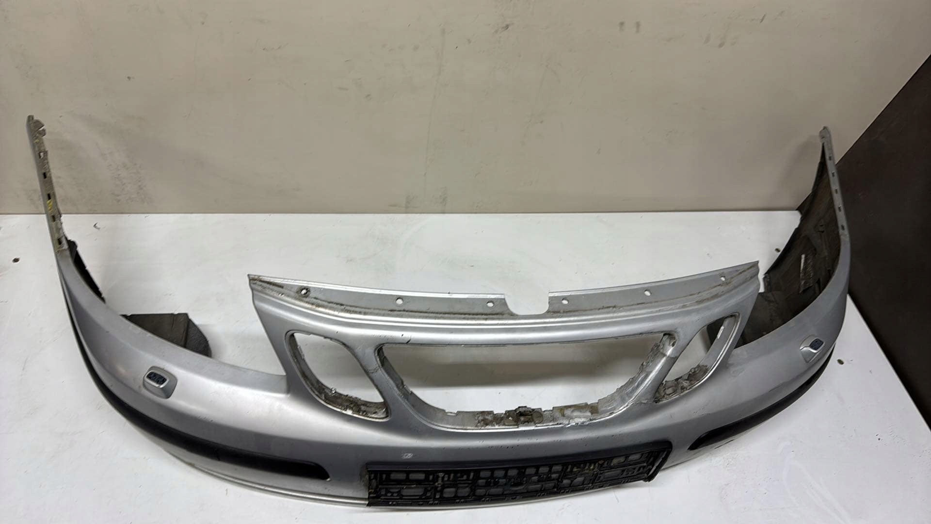 bumper front front SAAB 9-3 II 93 sedan CABRIO KOMBI washers 268 SREBRNY