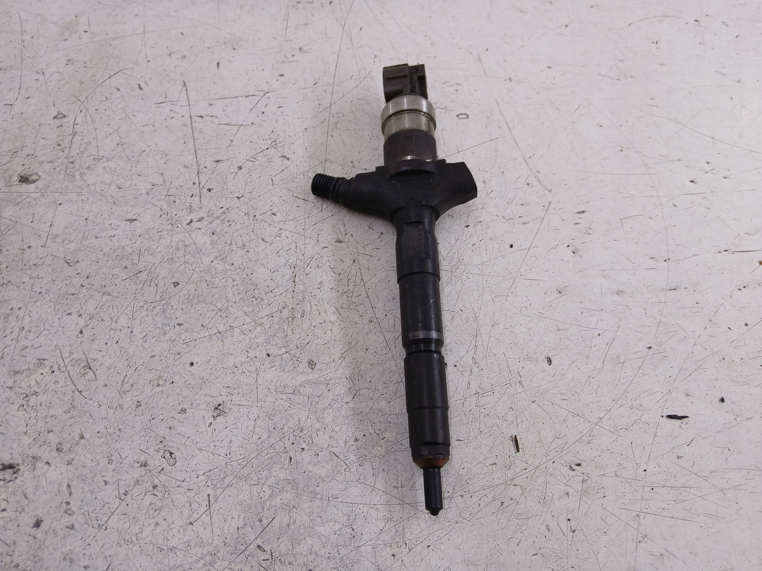 RENAULT ESPACE IV VEL SATIS 3.0 DCI injector 8-97239161-7