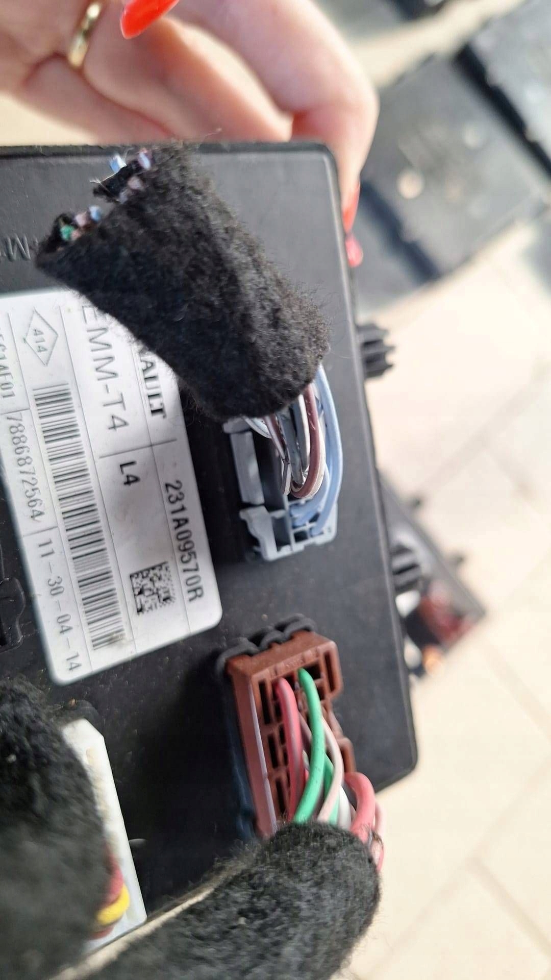 module control unit EMM RENAULT TWINGO III 231A09570R