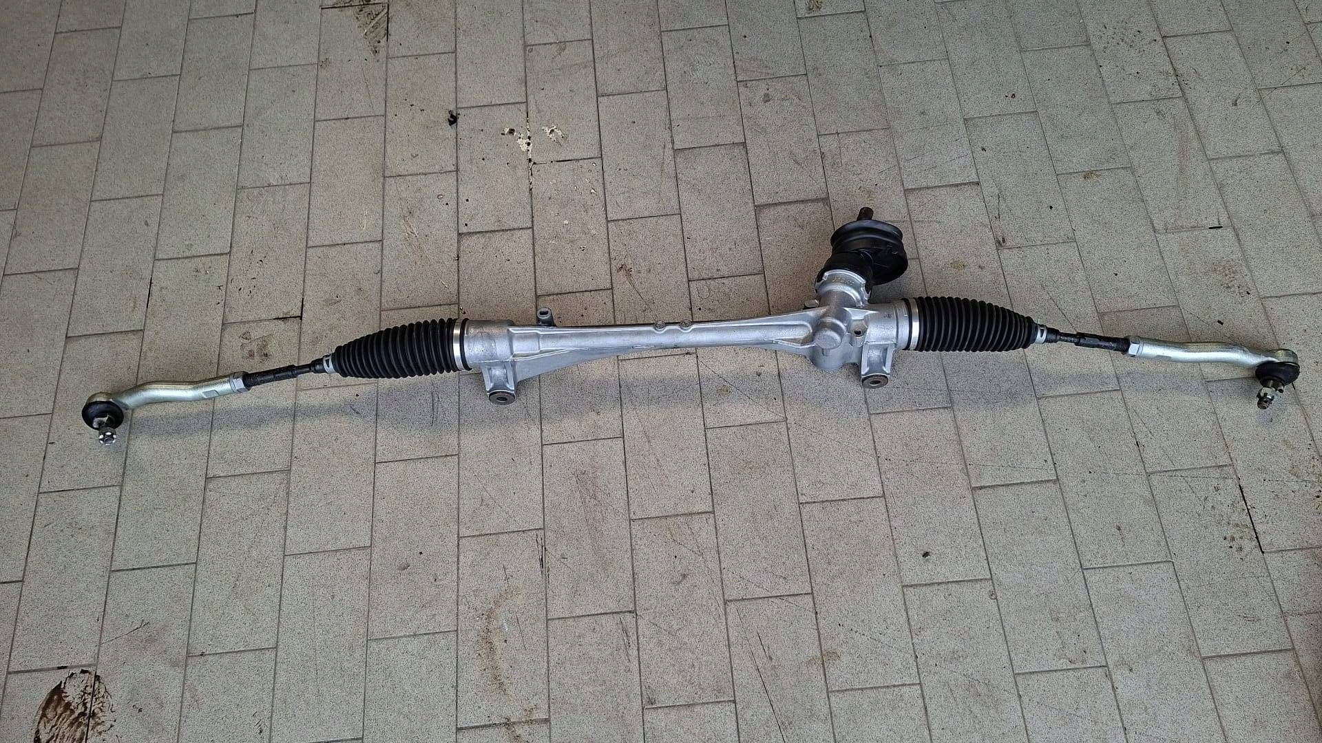 Boîter direction Boîter direction Mazda 2 hybrid 2024r 45510-0D670