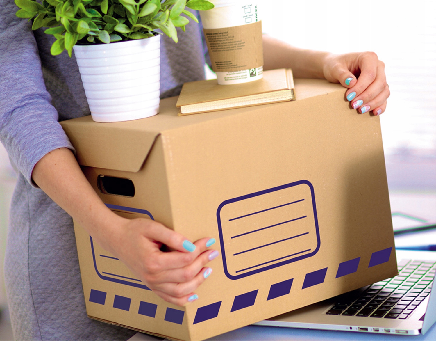 Pudełko pudełka świąteczne prezentowe mikołaje cze Motyw bombka