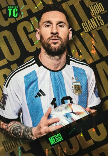 KARTY PIŁKARSKIE DO ALBUMU TOP CLASS 2023 SASZETKA FATPACK +2x HOLO GIANTS Rok wydania 2023