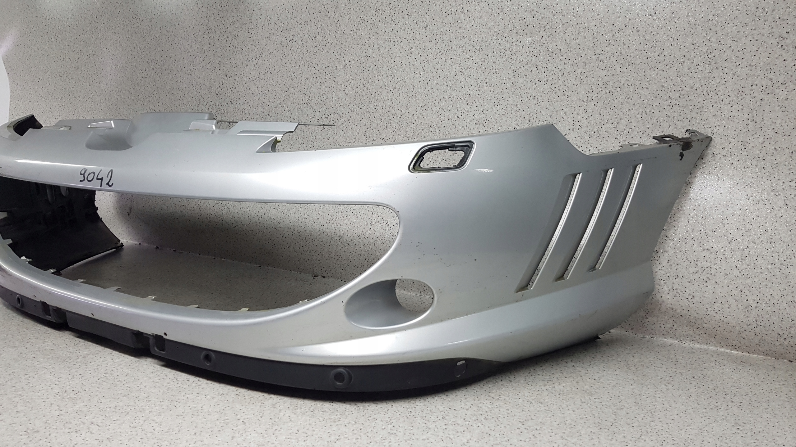 PEUGEOT 407 COUPE bumper front 9042