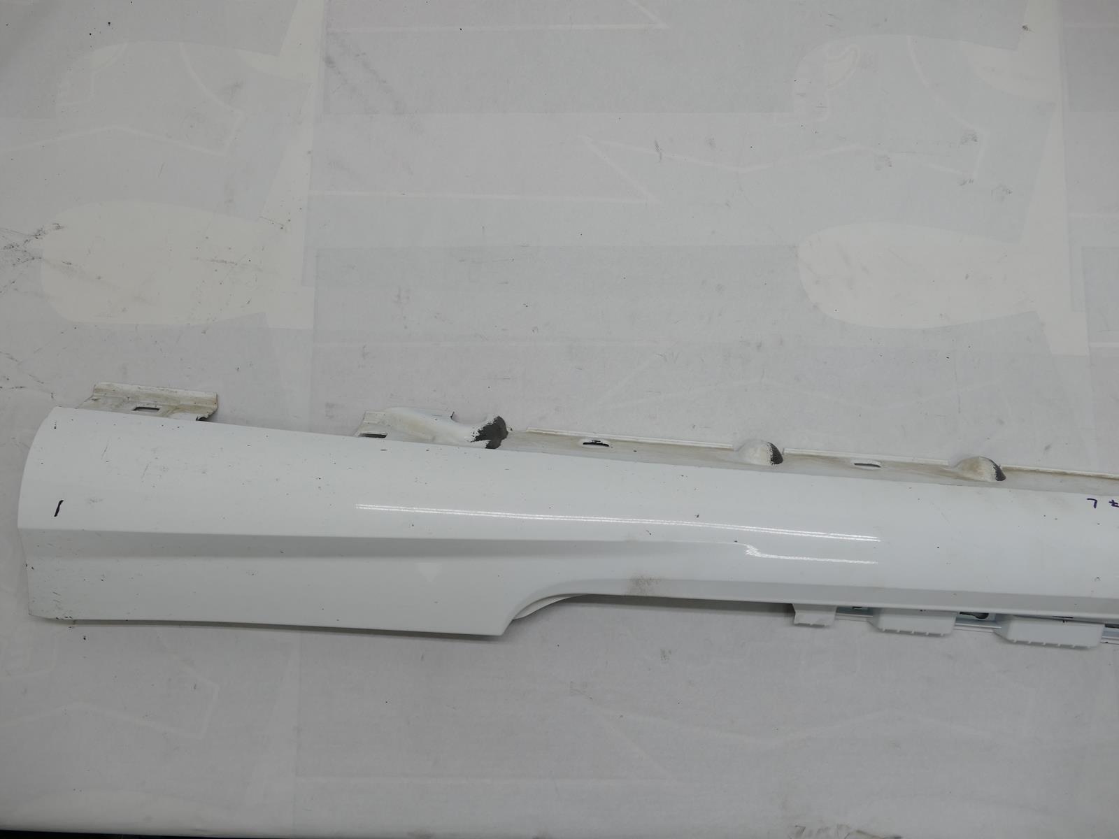 MERCEDES C207 W207 LIFT moulding threshold left 149