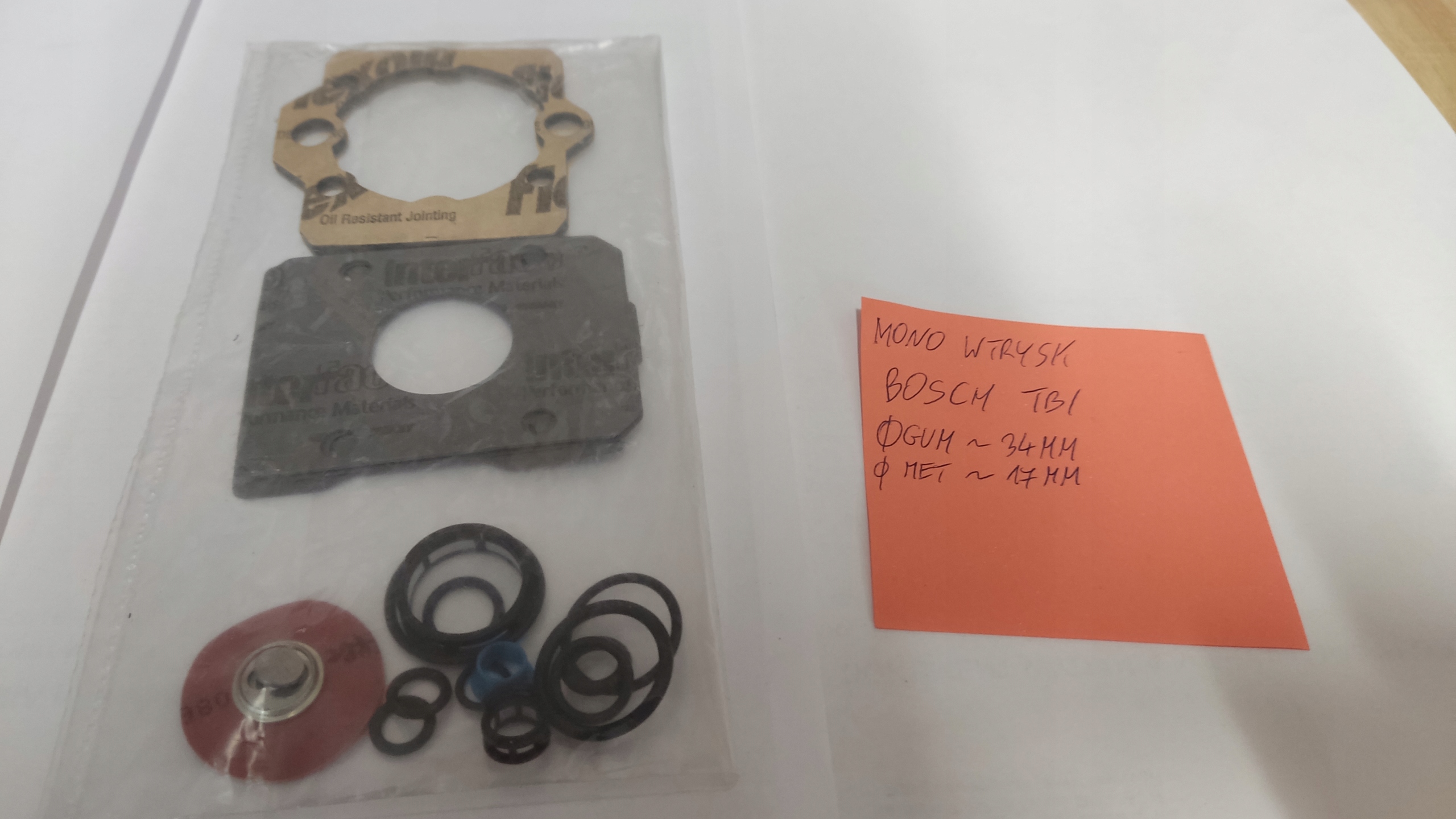 Monowtrysk VENTO JETTA 1.4-1.8 ремонтный комплект