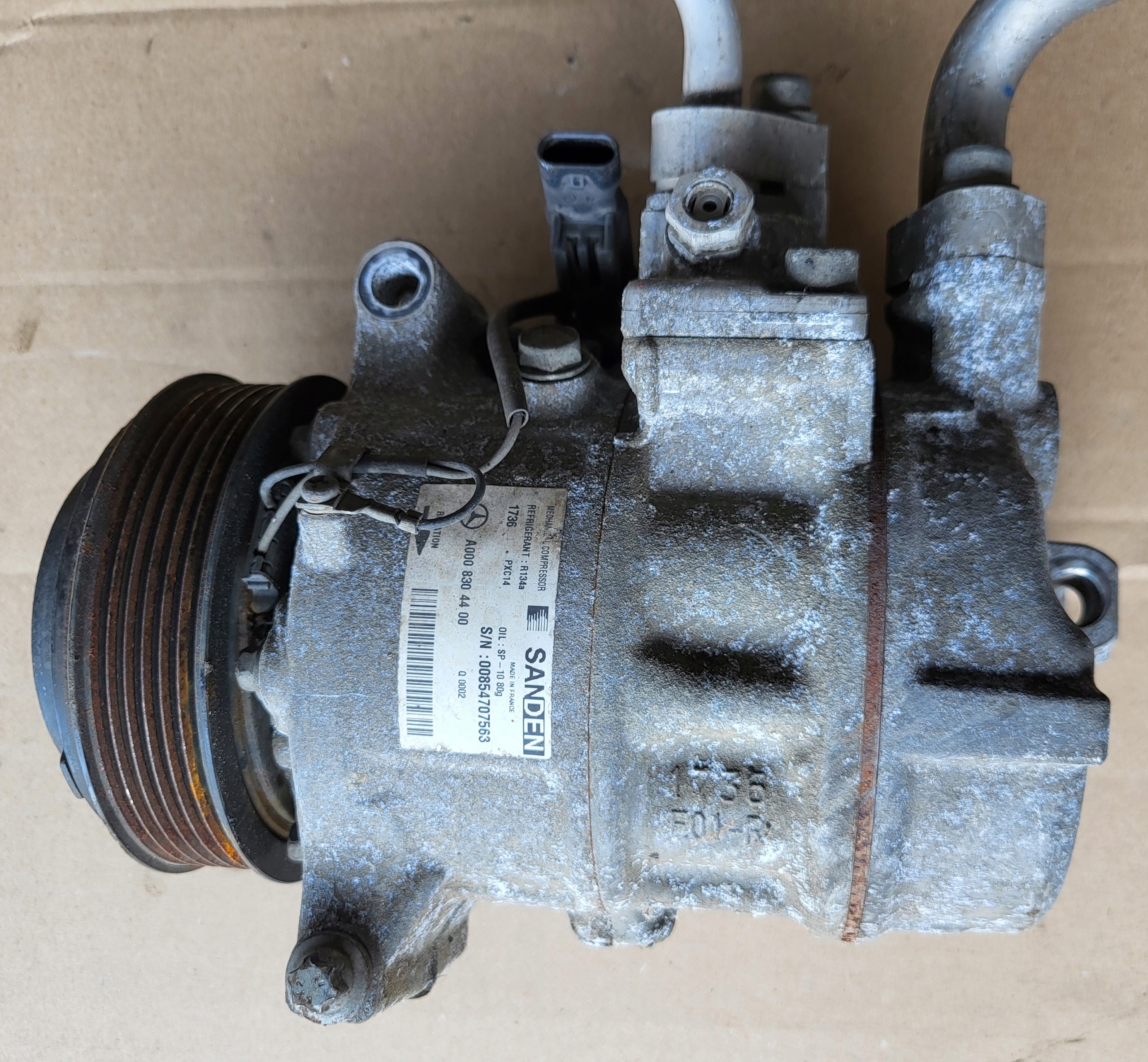 compressor; of the air conditioning compressor pump klimy MERCEDES C W205 2.0 CGI ORYG.