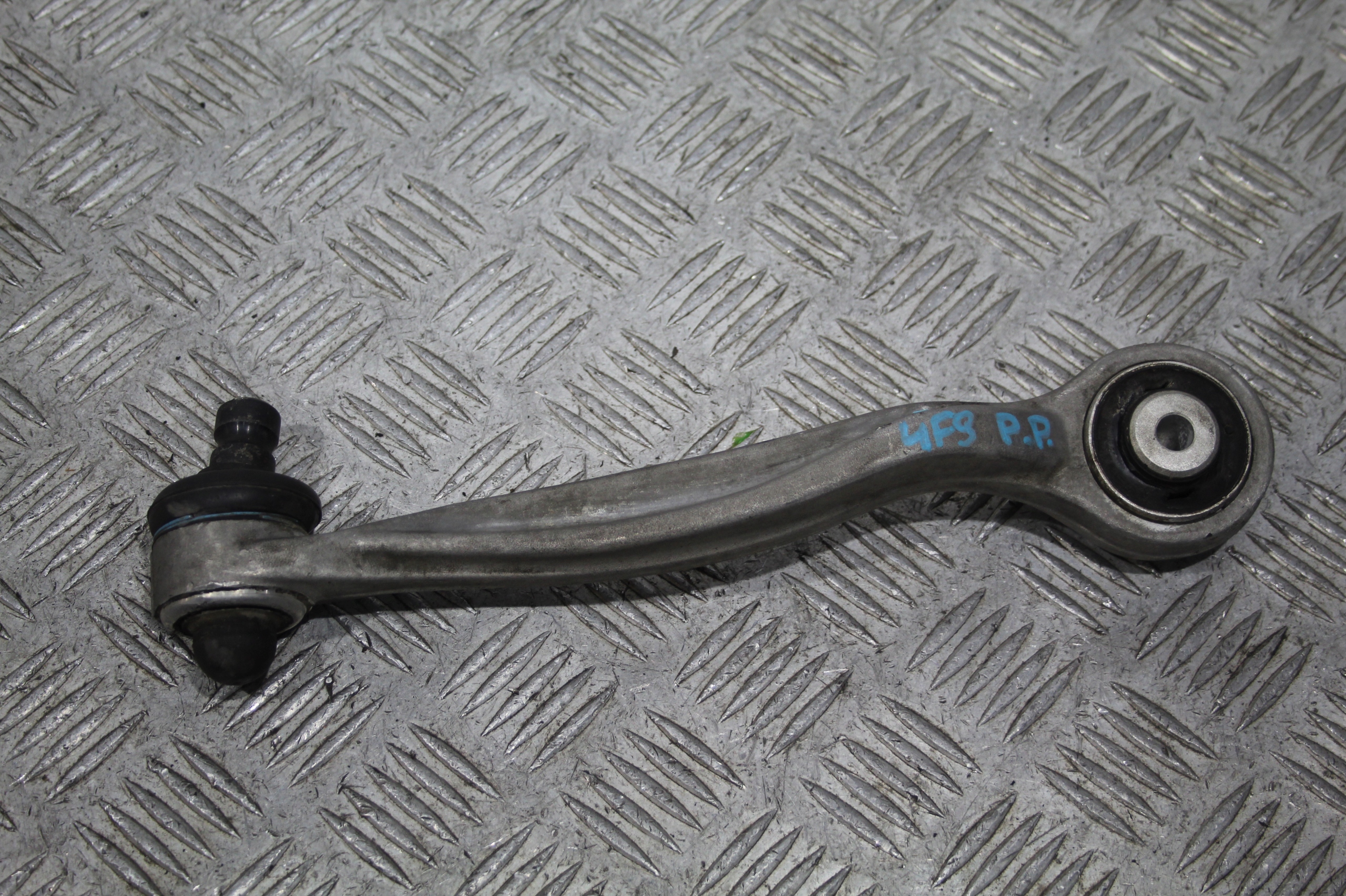 arm right front upper AUDI A6 C6 4F0 4F9 LIFT