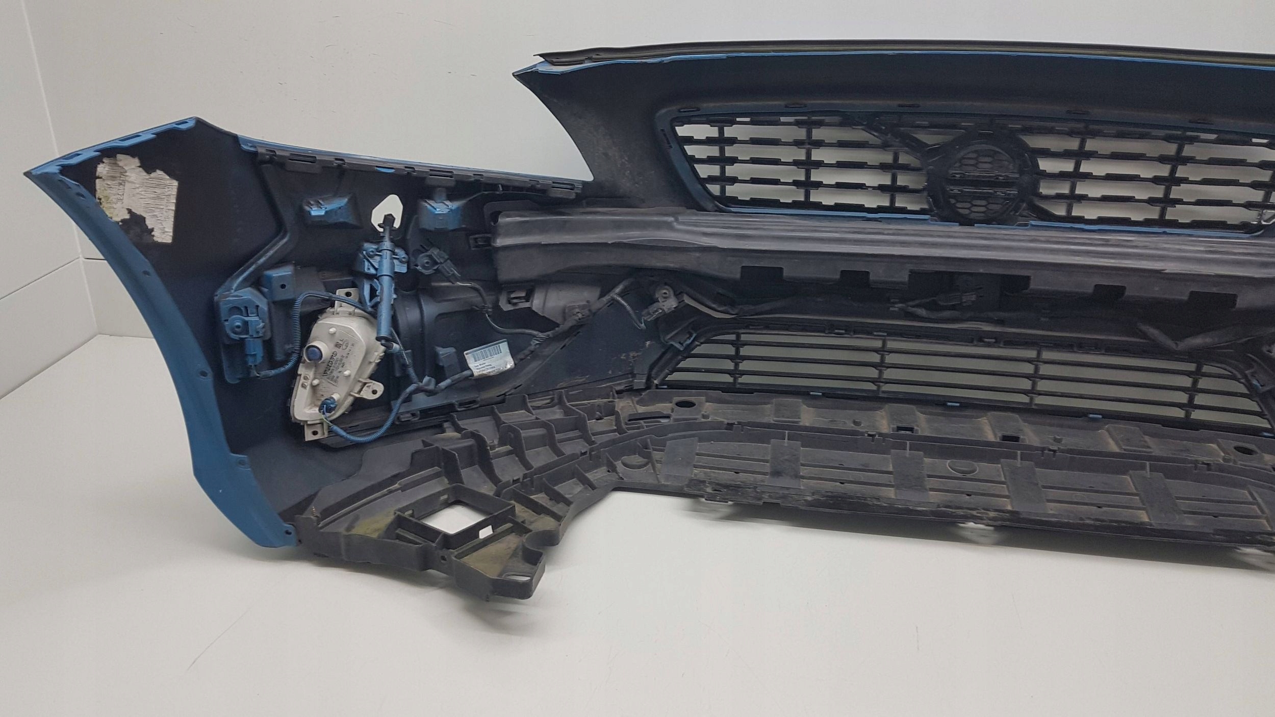 VOLVO V40 R design 2016 - lift bumper front 31347085