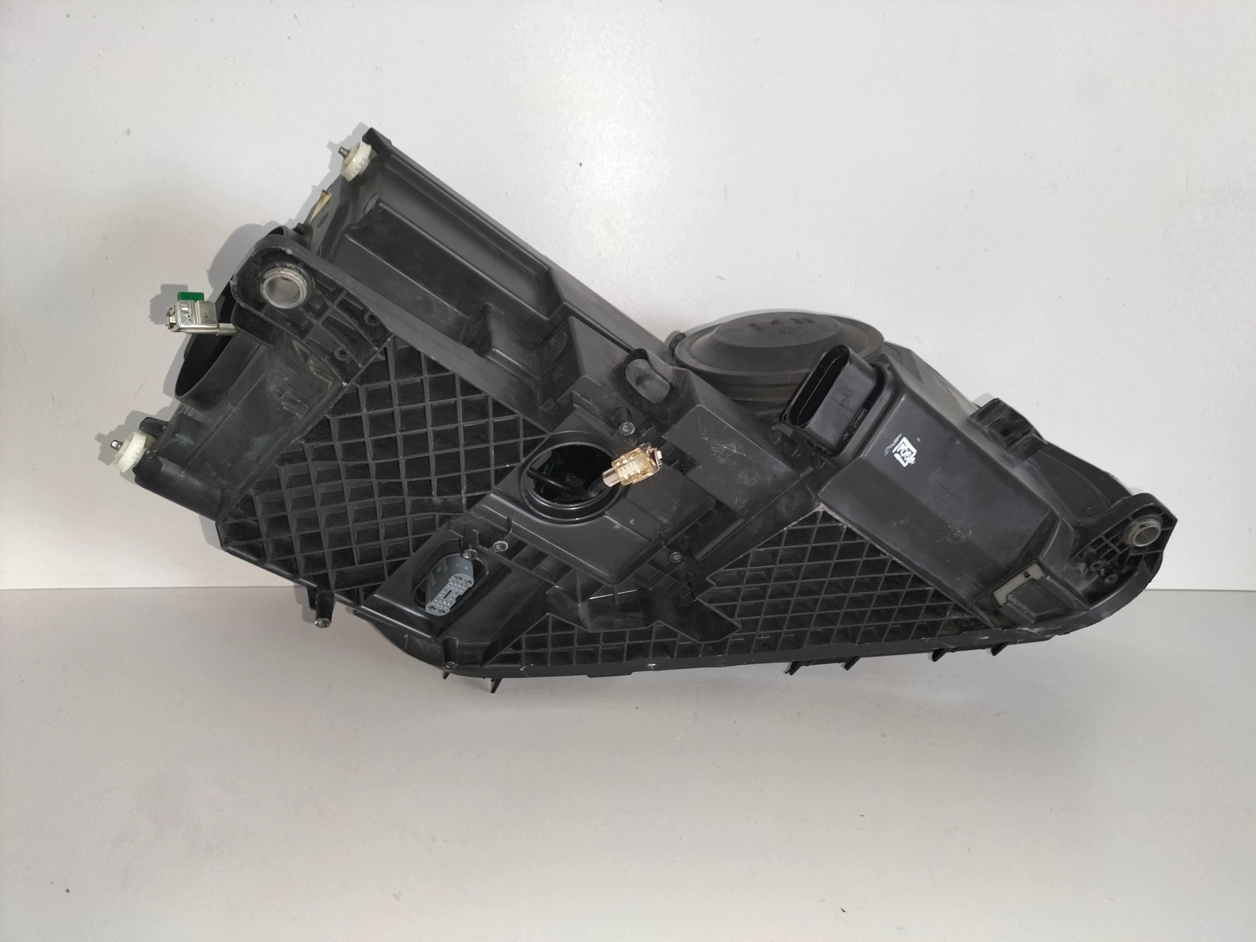 light front reflektor left VW TIGUAN and LIFT 11-16 XENON