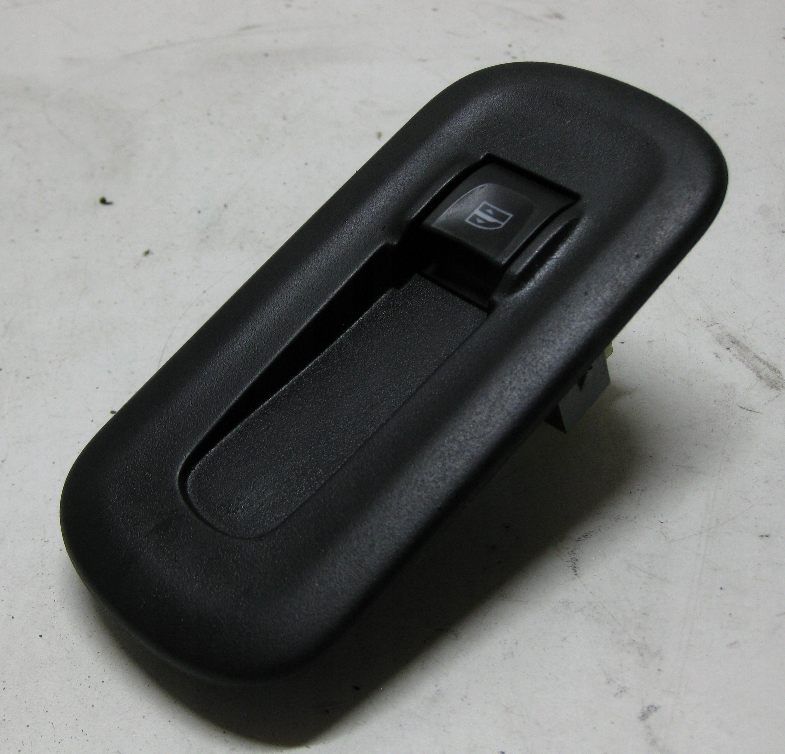RENAULT MASTER III LIFT PANEL button DO windows right 254110176R