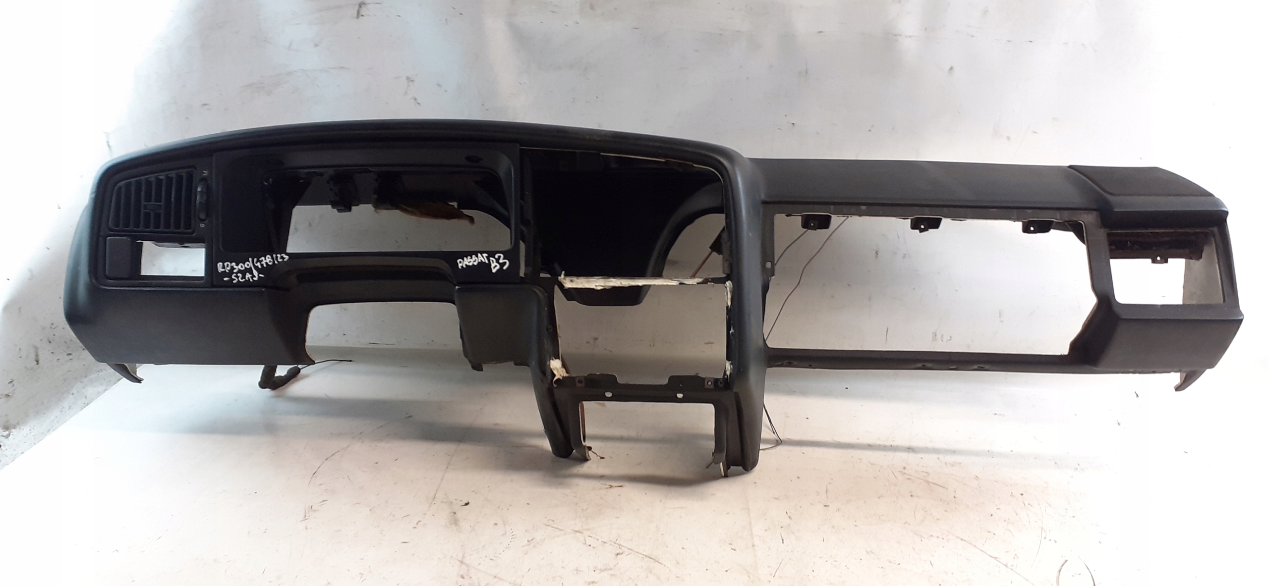 VW PASSAT B3 dashboard instrument panel 357857003
