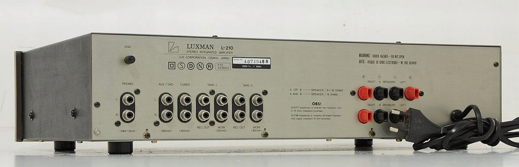 LUXMAN L-210 AUDIOFILSKI WZMACNIACZ STEREO ! Liczba kanałów 2