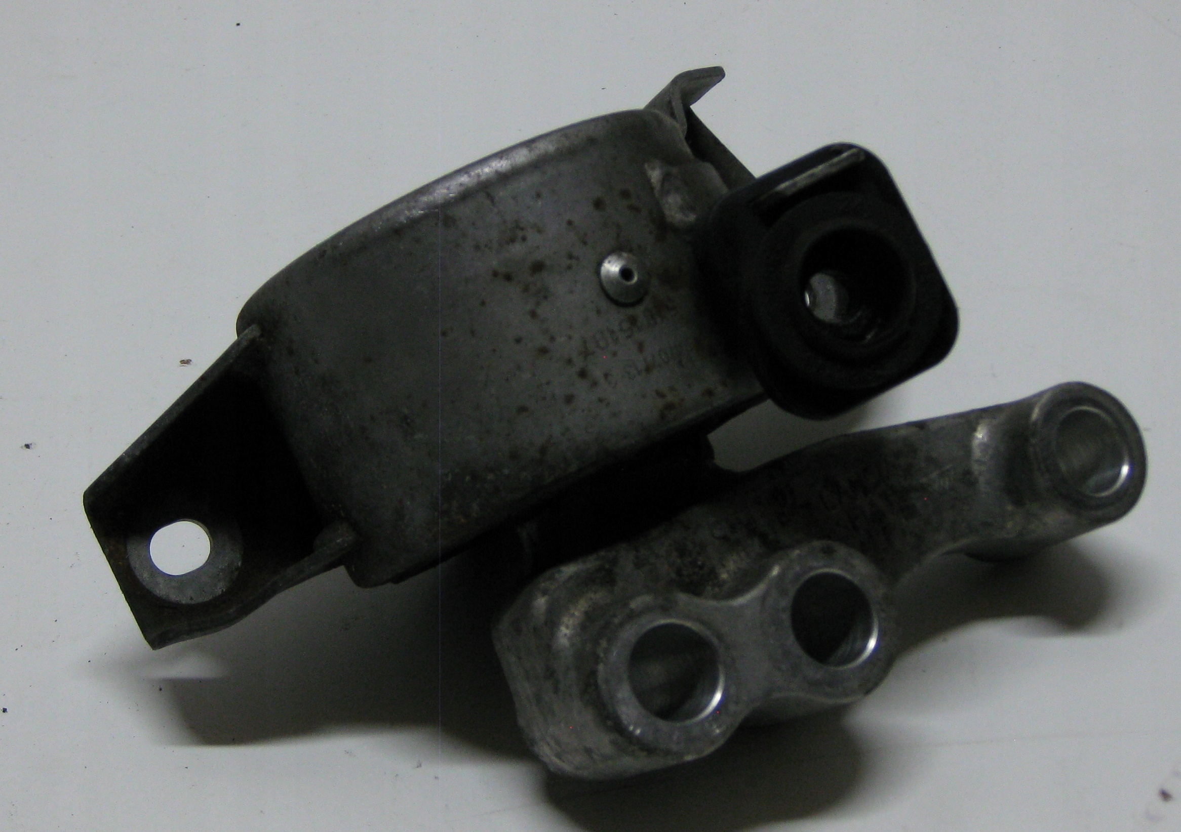 FIAT DOBLO II 13R engine mount 51815197
