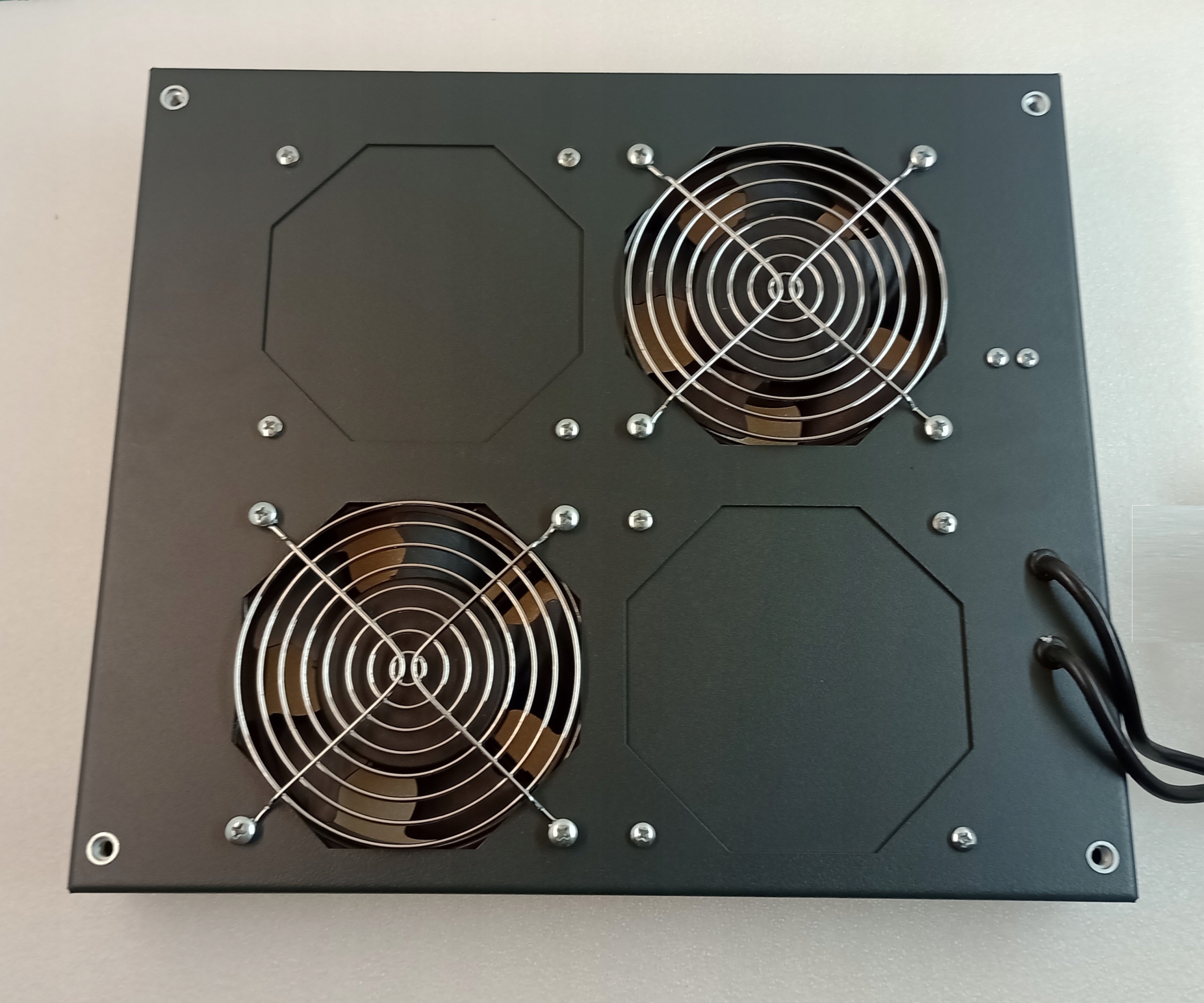 Ventilační panel C&C Partners ACB2VT – 2 ventilátory termostat