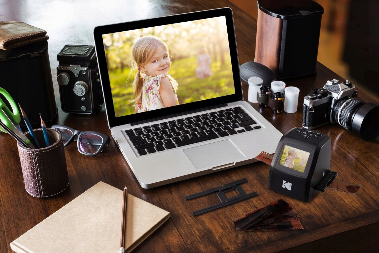 Kodak RODFD20 2.4", Skaner do zdjęć Klisz i Slajdów w bardzo dobrym stanie! Model Mini Digital Film Scanner