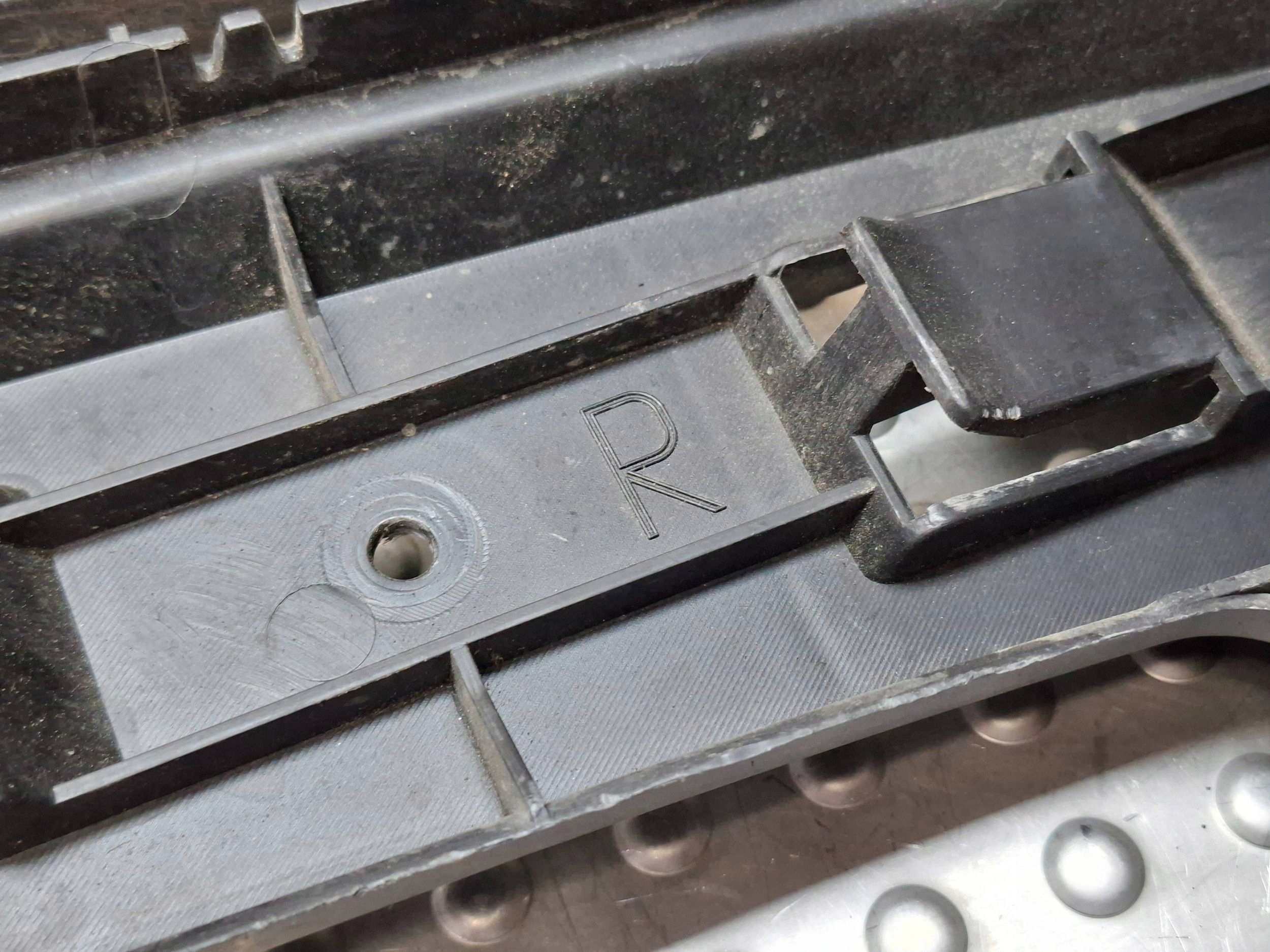 bumper bracket rear part right BENTLEY CONTINENTAL FLYING SPUR 05- 3W5807376B