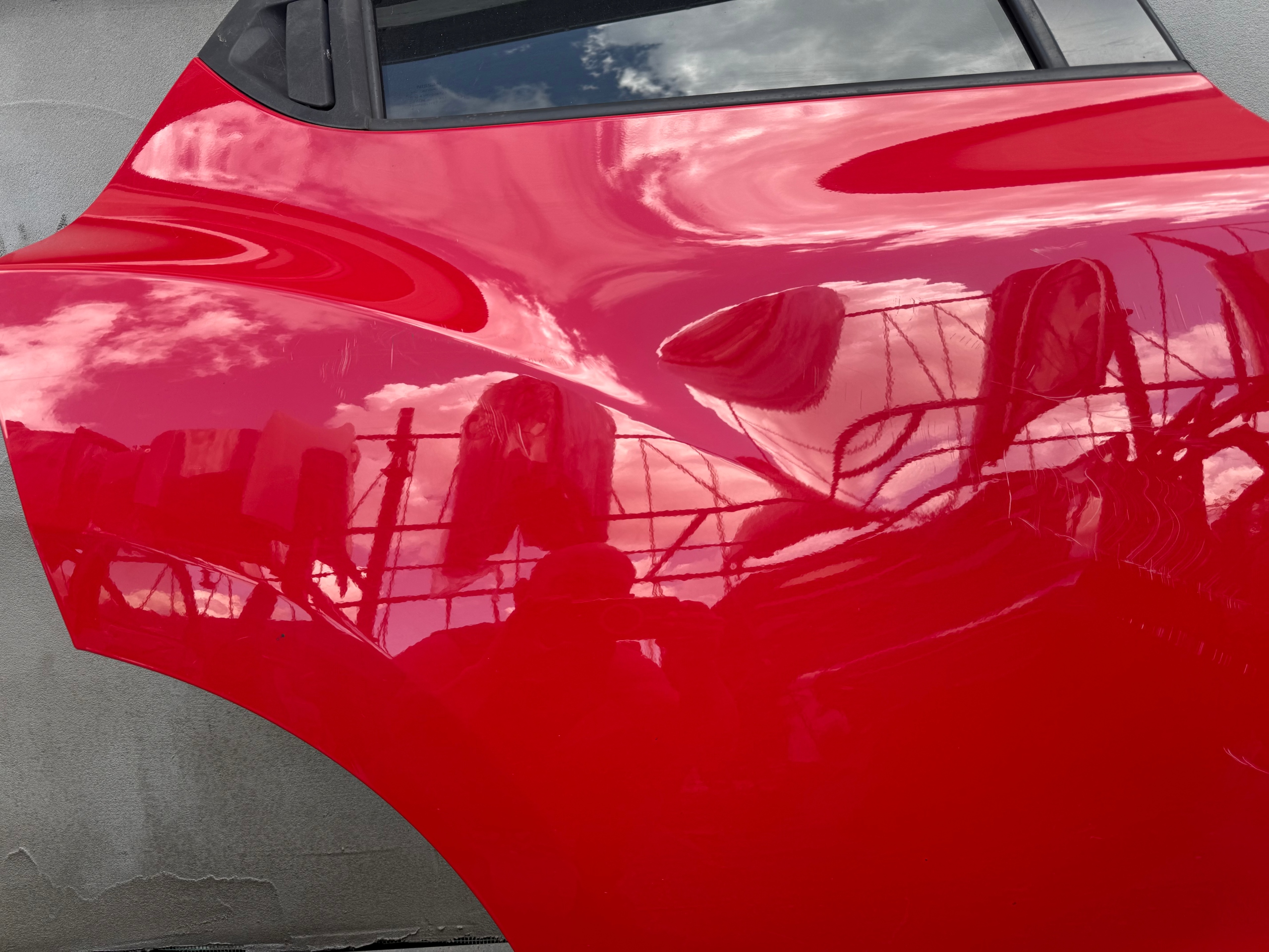 комплектная дверь задняя правая nissan JUKE 2014 рестайлинг