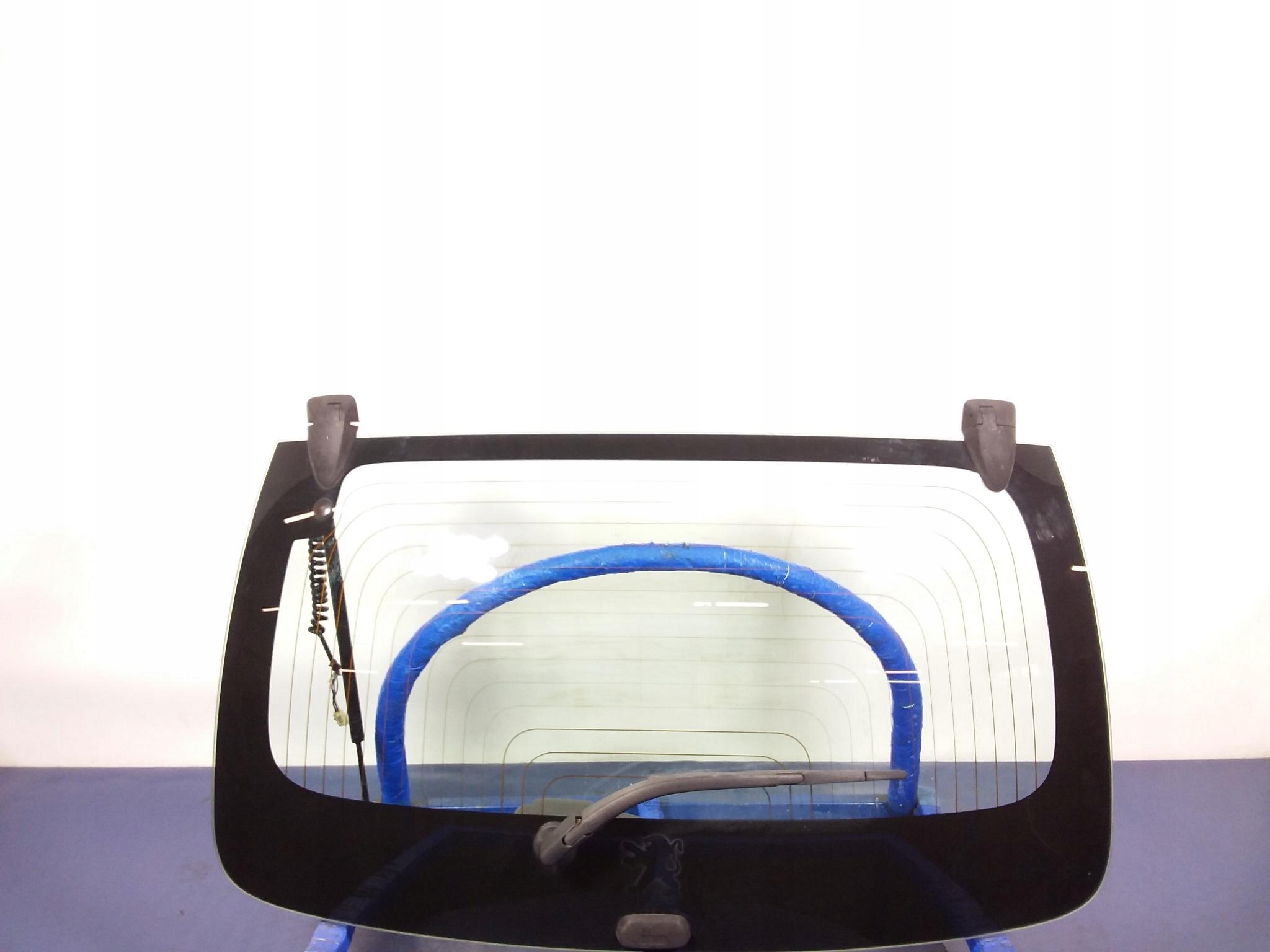 PEUGEOT 107 СКЛО ЗАДНІ ДВЕРІ