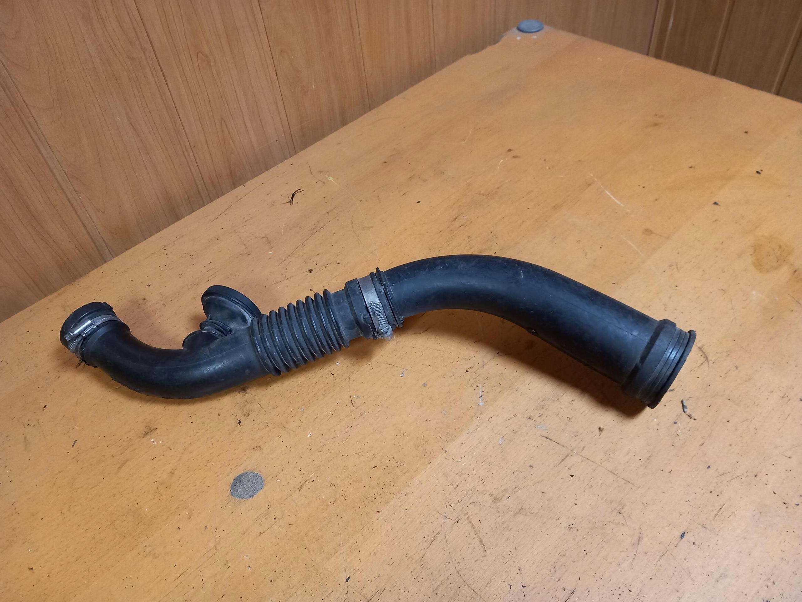 pipe wiring air RENAULT MEGANE II 1.5 DCI 8200218987A