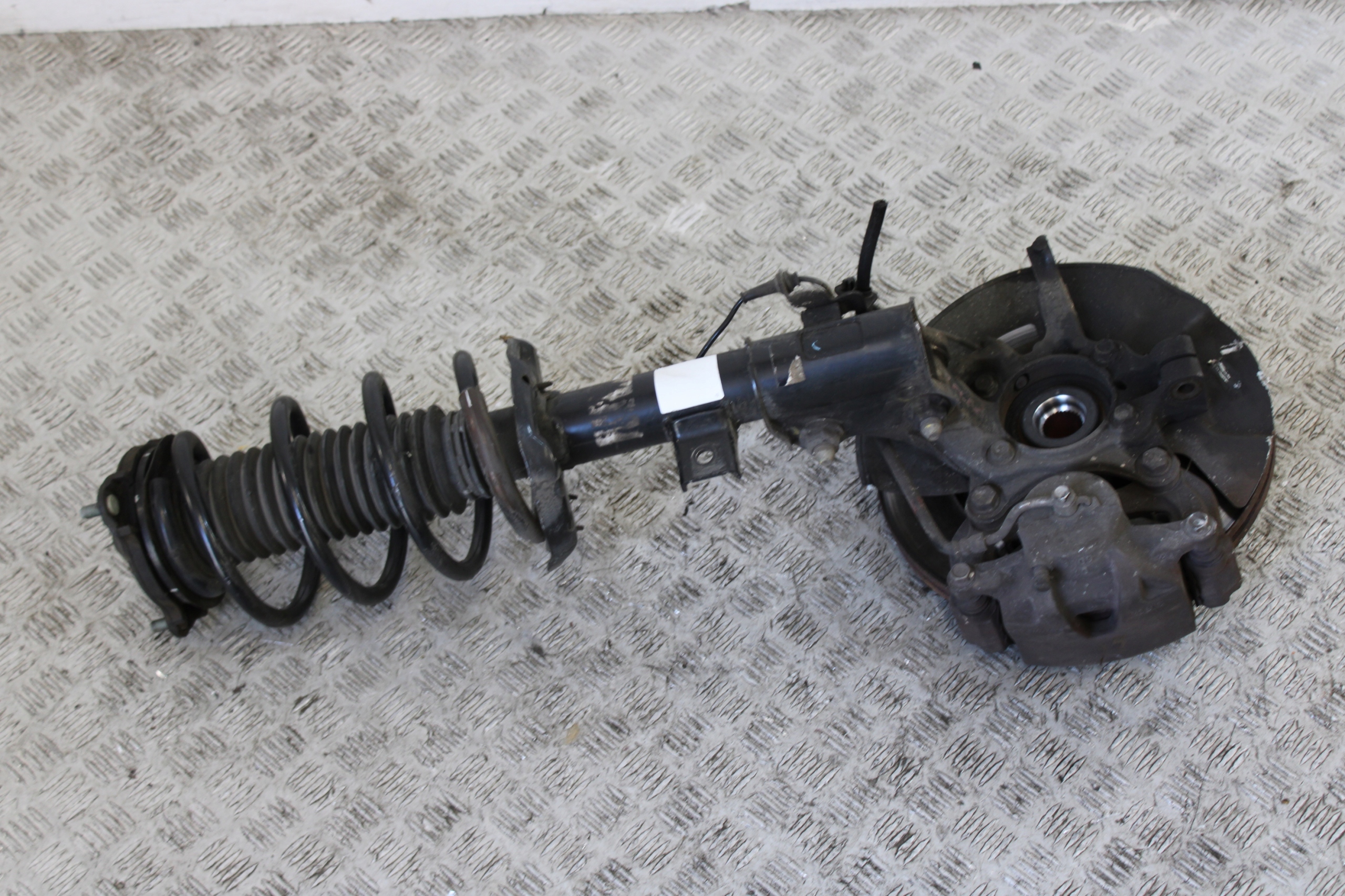 swing shock absorber McPherson right front HYUNDAI TUCSON III 3
