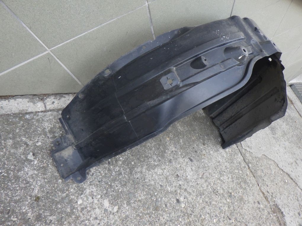 TOYOTA YARIS 4 IV 20- mudguard left front