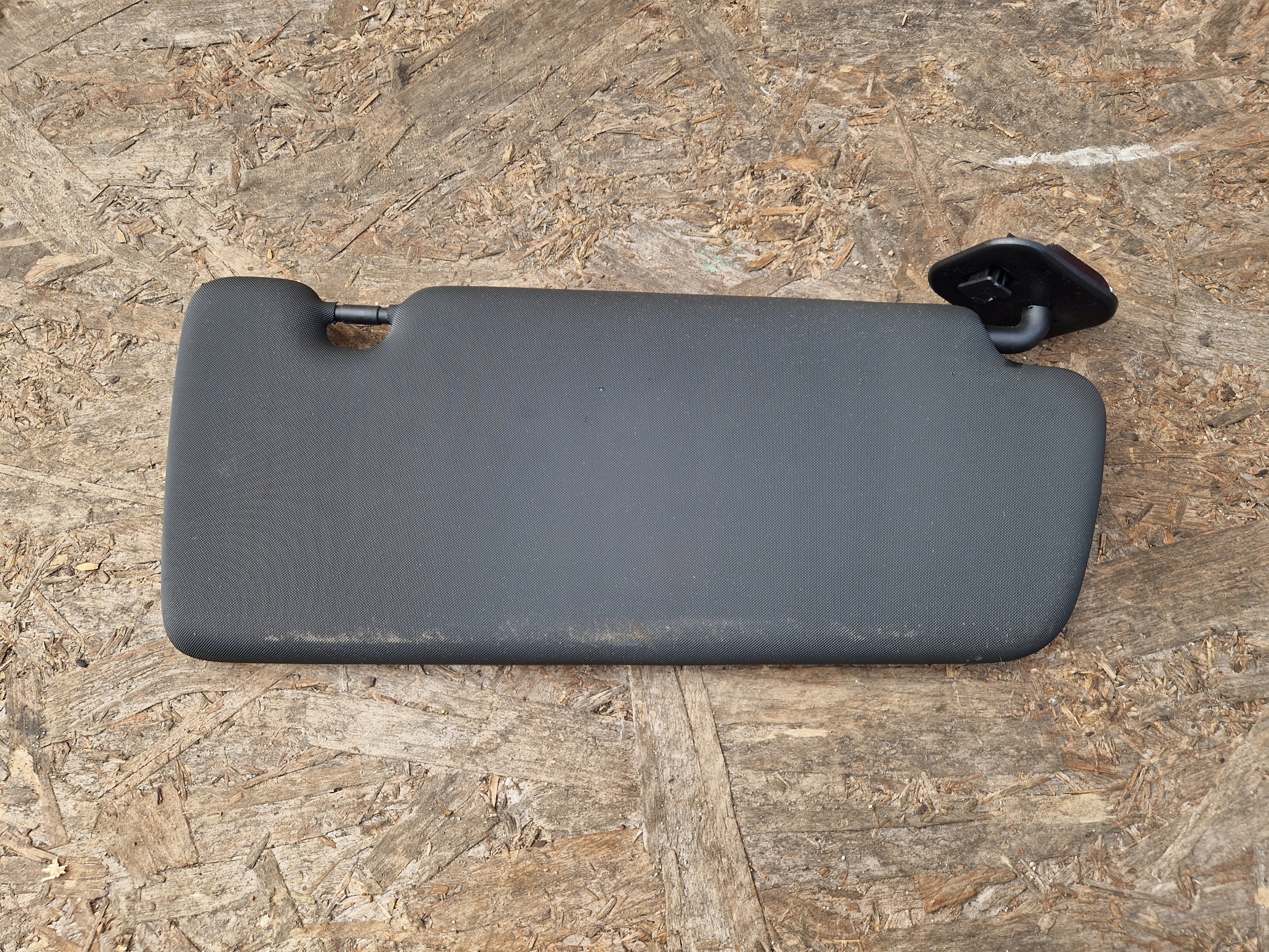 cover PRZECIWSLONECZNA visor left RENAULT ARKANA RS