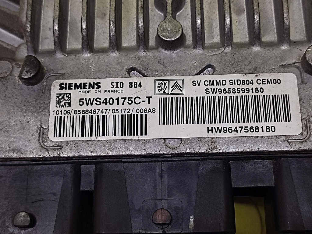 PEUGEOT 1007 1.4 HDI control unit of the engine