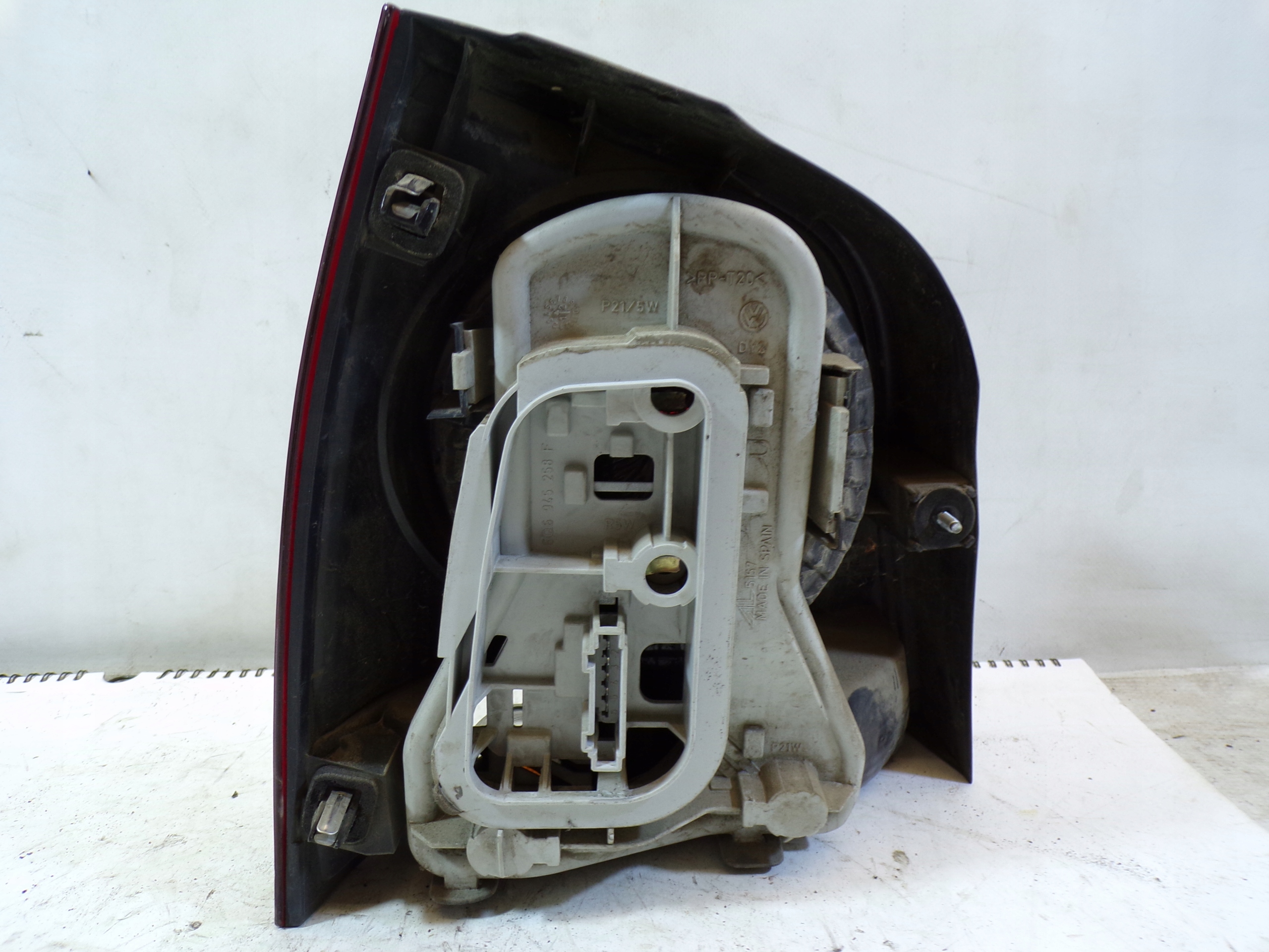 light rear rear part right VOLKSWAGEN POLO 9N LIFT