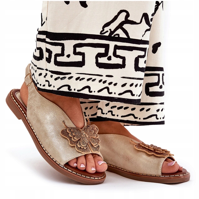 Dámské Sandály S Ozdobou Z Eko Kůže Na Plochém Podpatku, Zlaté, Velikost 37