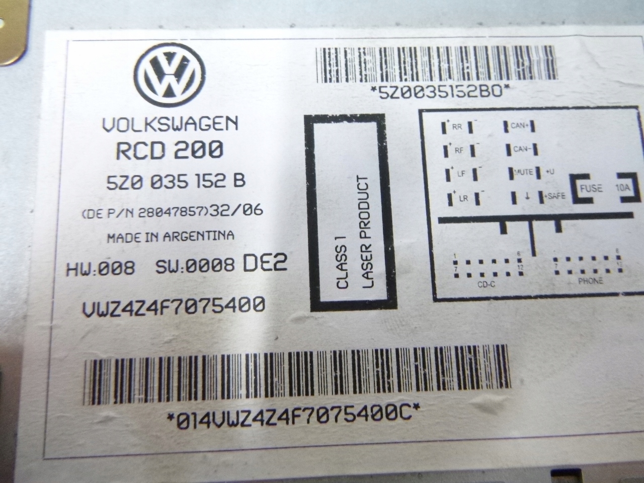 RADIO + KOD VOLKSWAGEN FOX RCD200 5Z0035152B