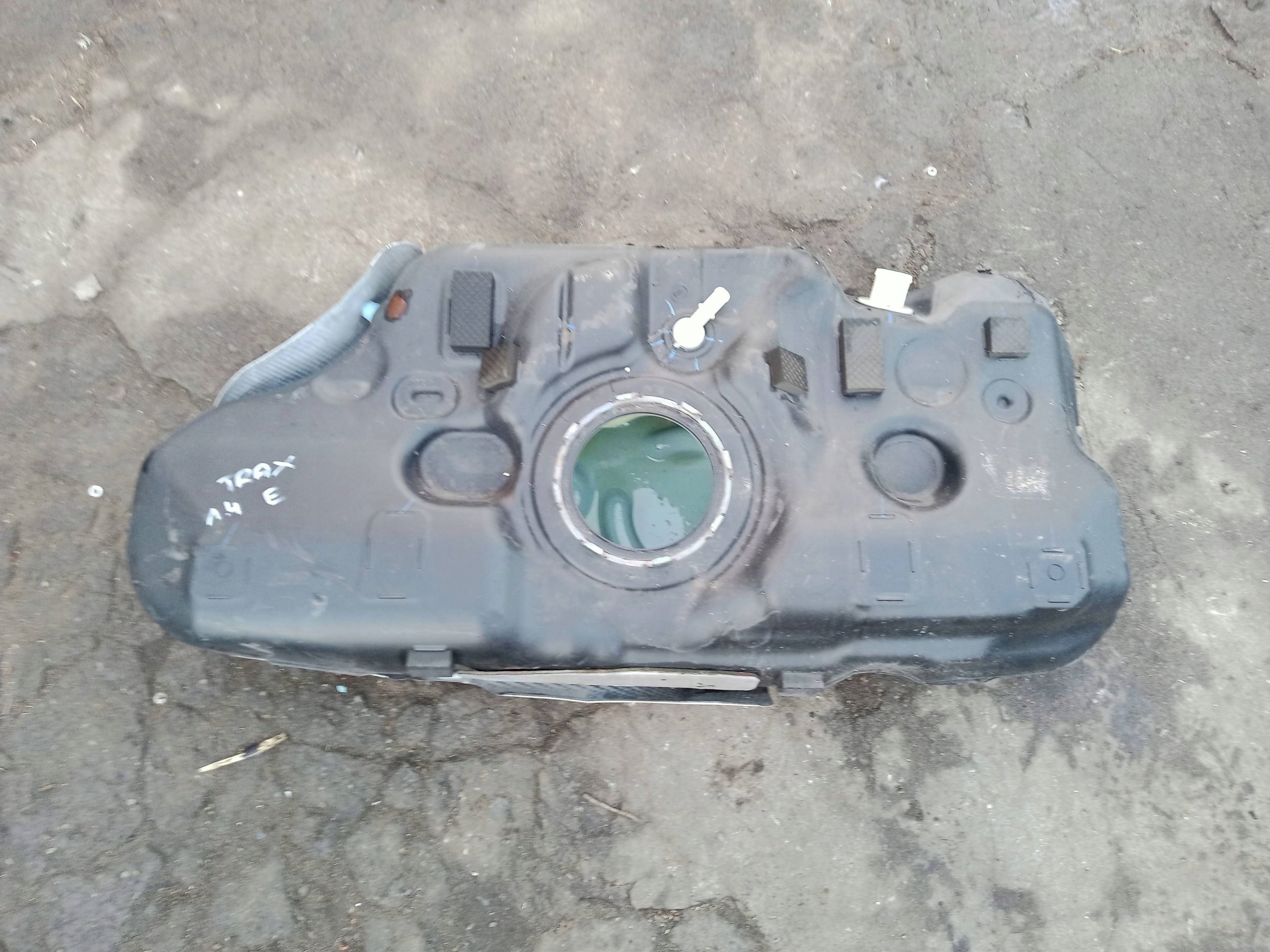CHEVROLET TRAX fuel tank 1.4 TURBO 2013