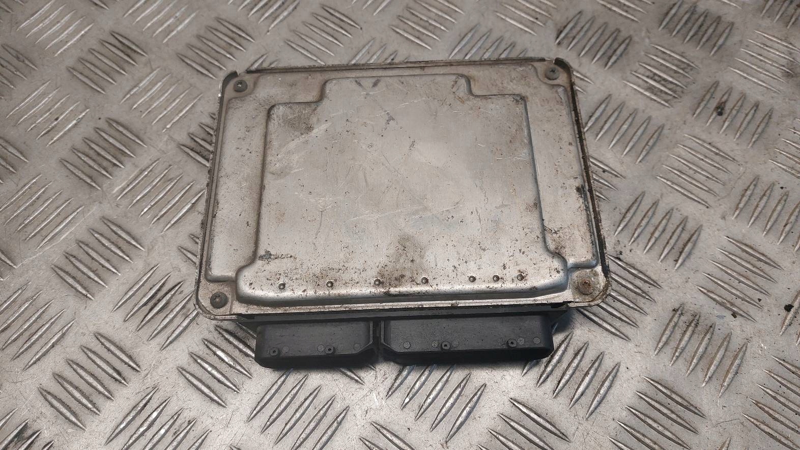 running board STARTOWY SEAT IBIZA III 1.4 TDI 045906019BG