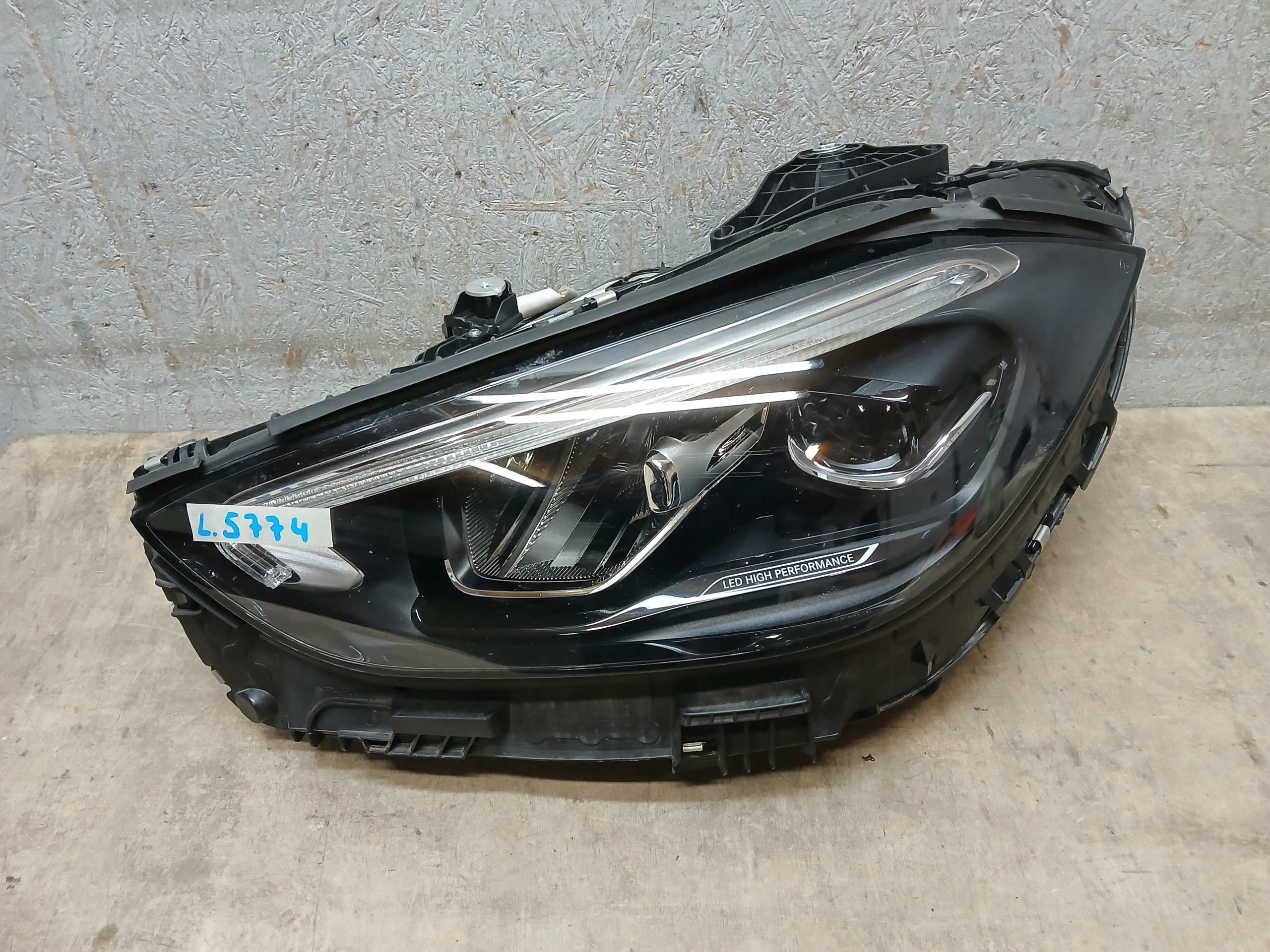 light front left MERCEDES E KLASA W214 FULL LED HP A2149066104